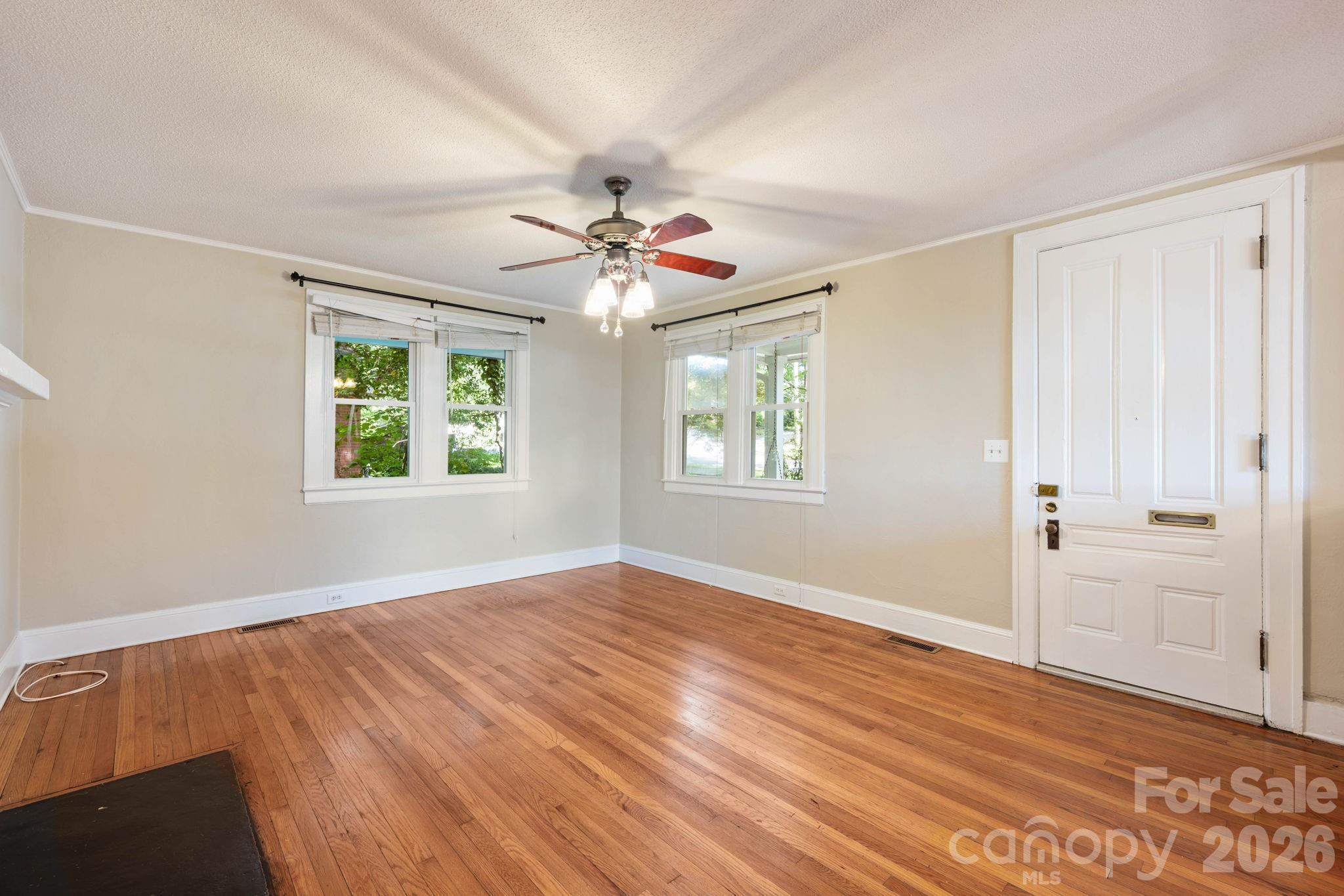 Single Family Residence at 441 8th Avenue Drive NW, Hickory, photo 6 of 45