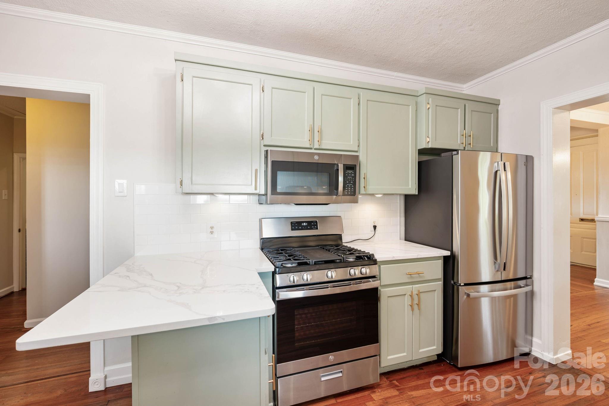 Single Family Residence at 441 8th Avenue Drive NW, Hickory, photo 12 of 45