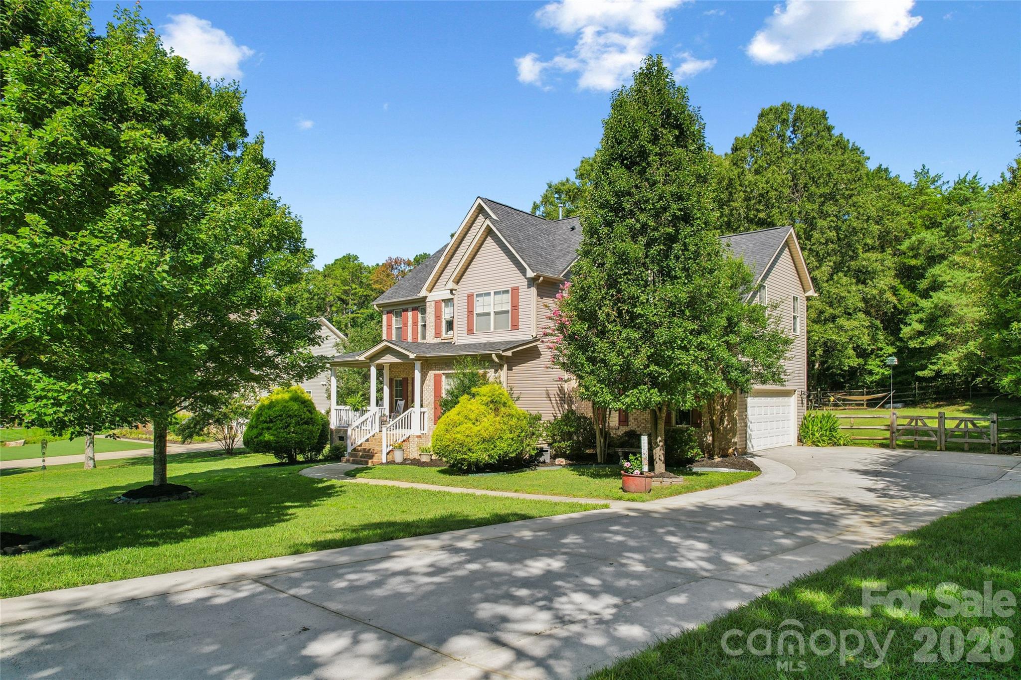Single Family Residence at 447 Shelby Ann Lane, Rock Hill, photo 5 of 48