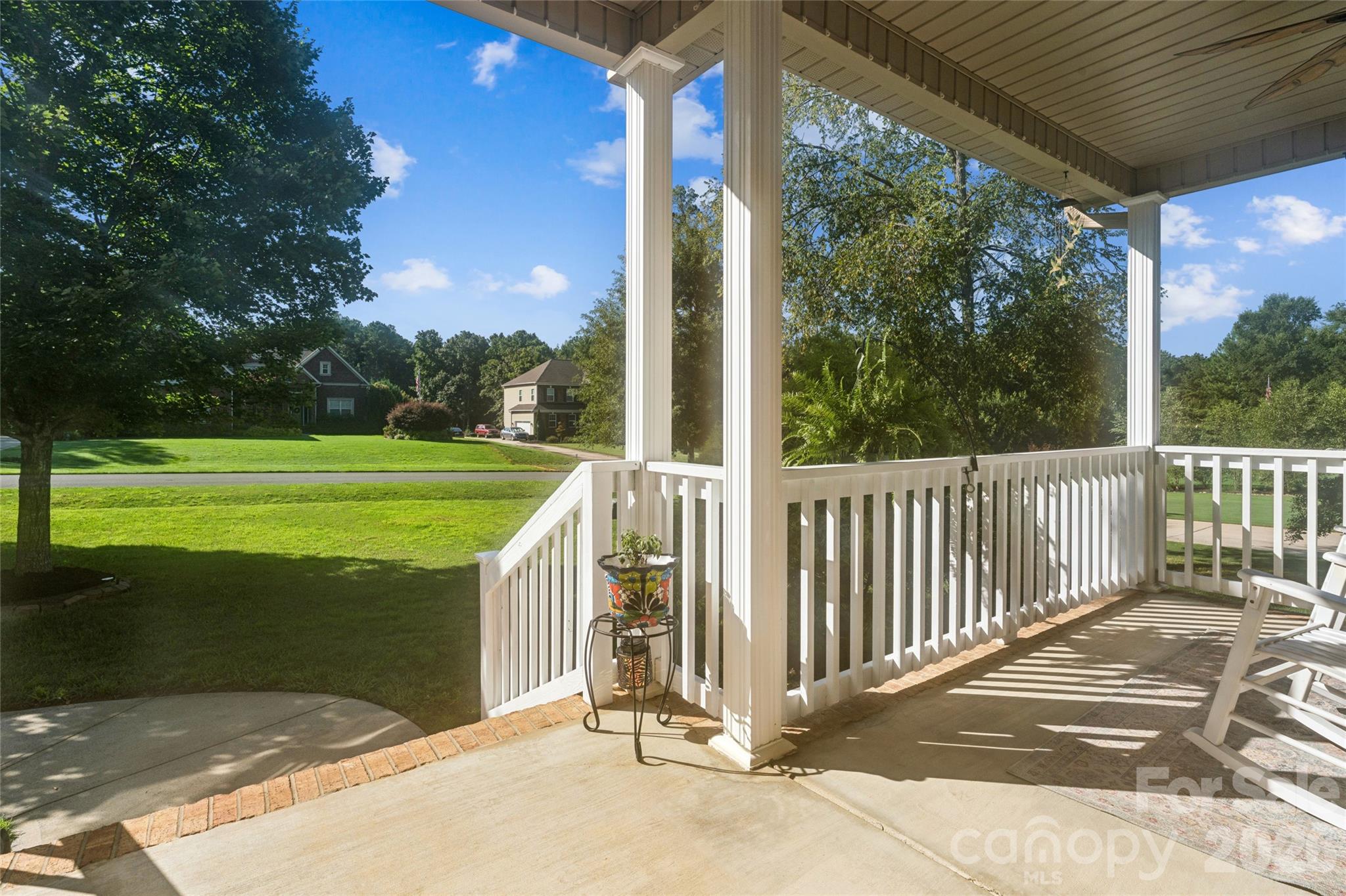 Single Family Residence at 447 Shelby Ann Lane, Rock Hill, photo 8 of 48