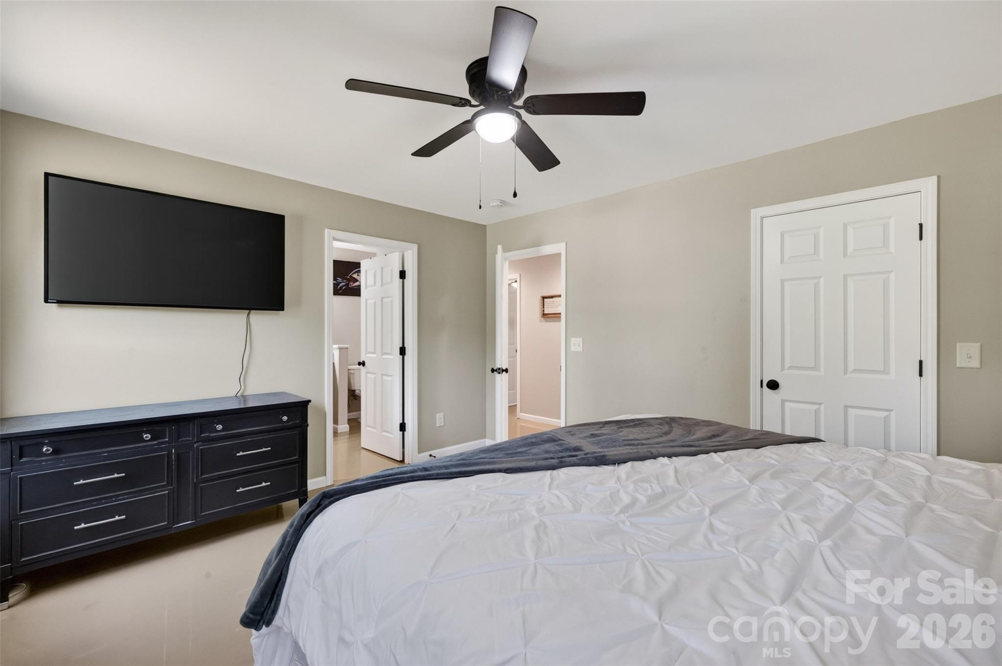 Single Family Residence at 4807 Stratford Lane, Denver, photo 28 of 44