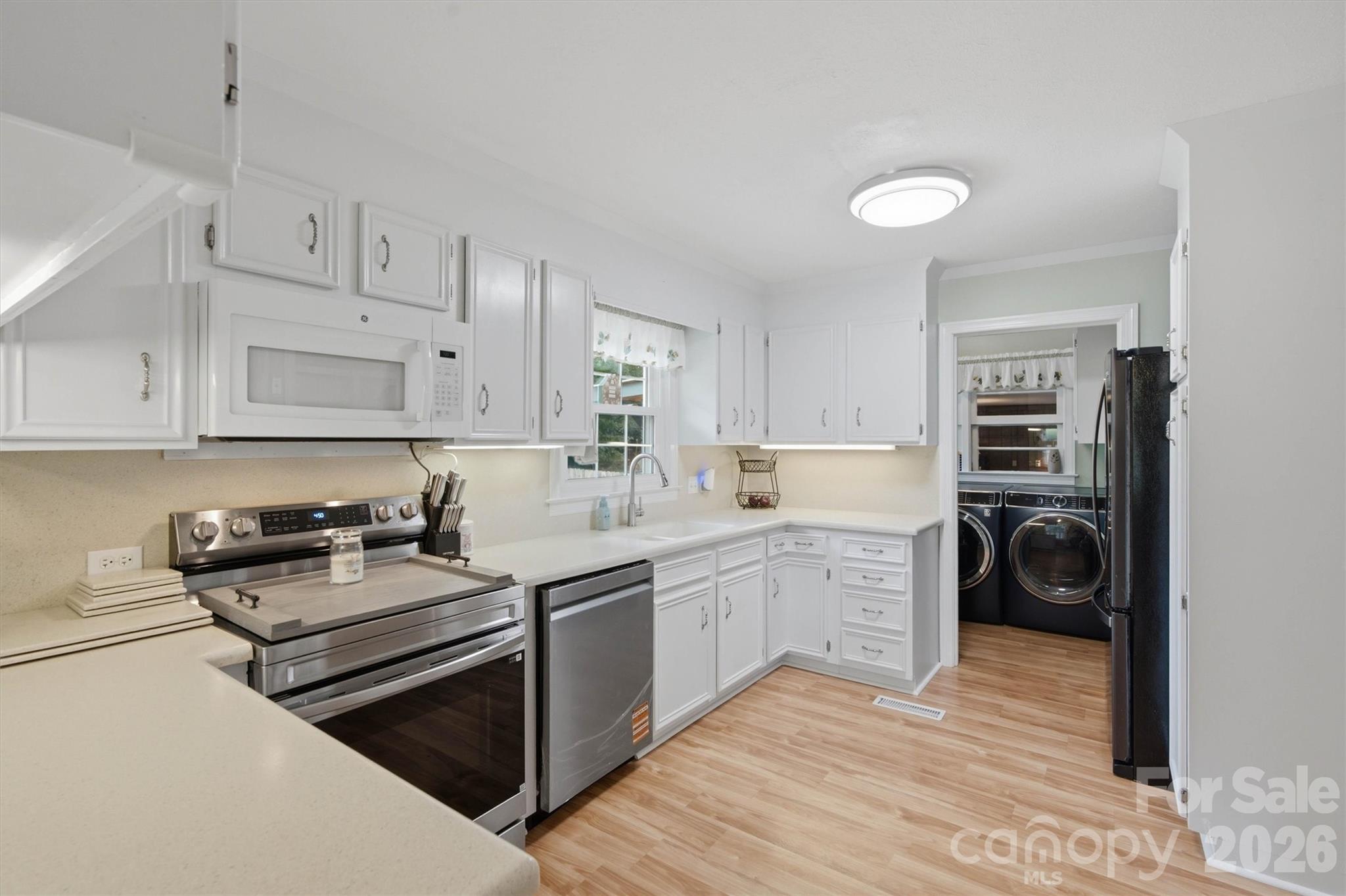 New dishwasher and electric range. - 148 Era Street, Troutman