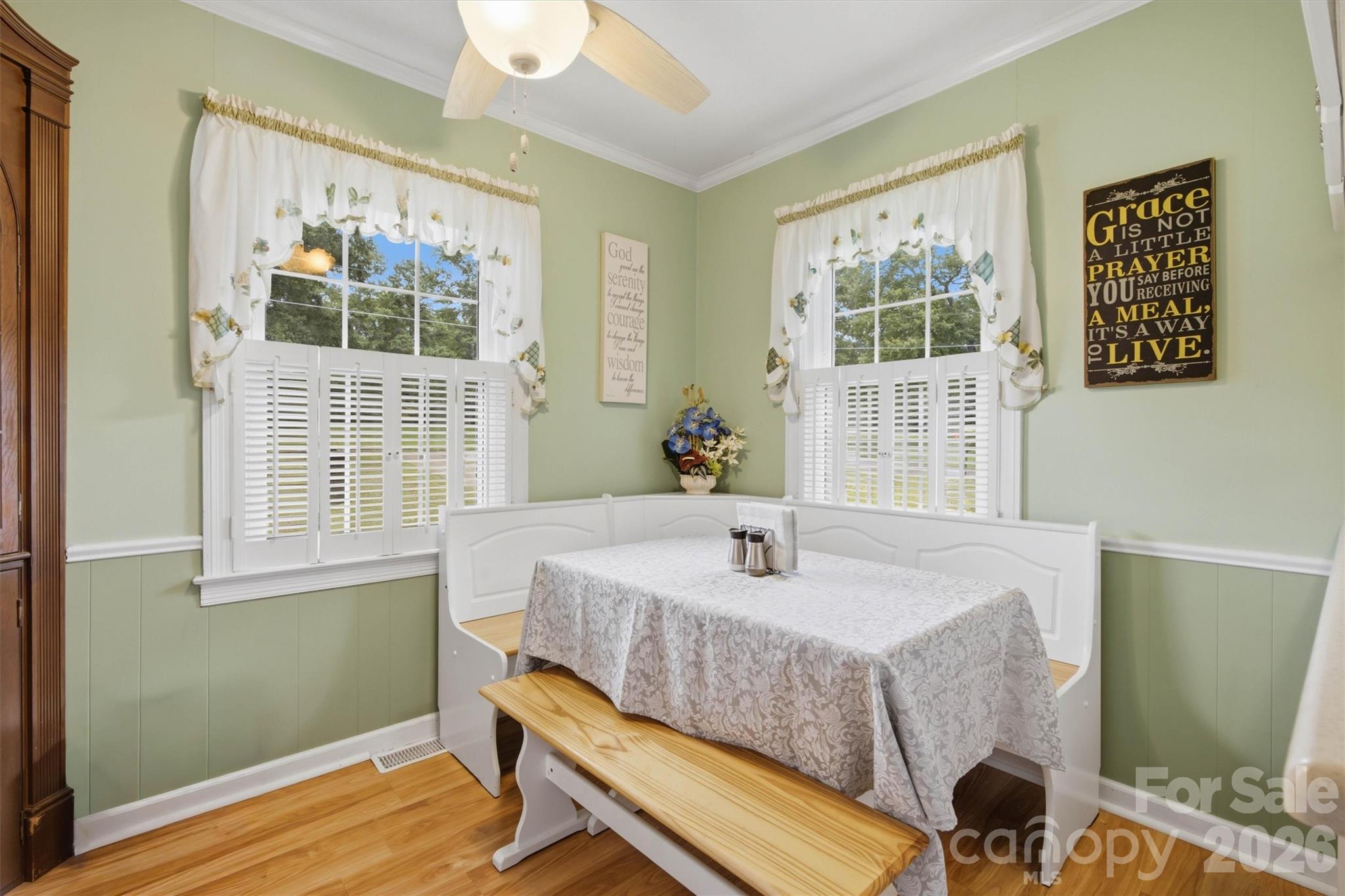 Bright and Sunny breakfast room. - 148 Era Street, Troutman