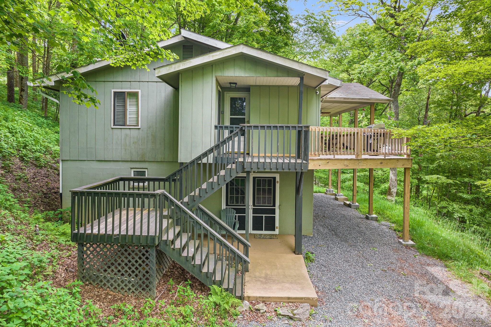 Single Family Residence at 170 Lucas Lane, Mars Hill, photo 21 of 24