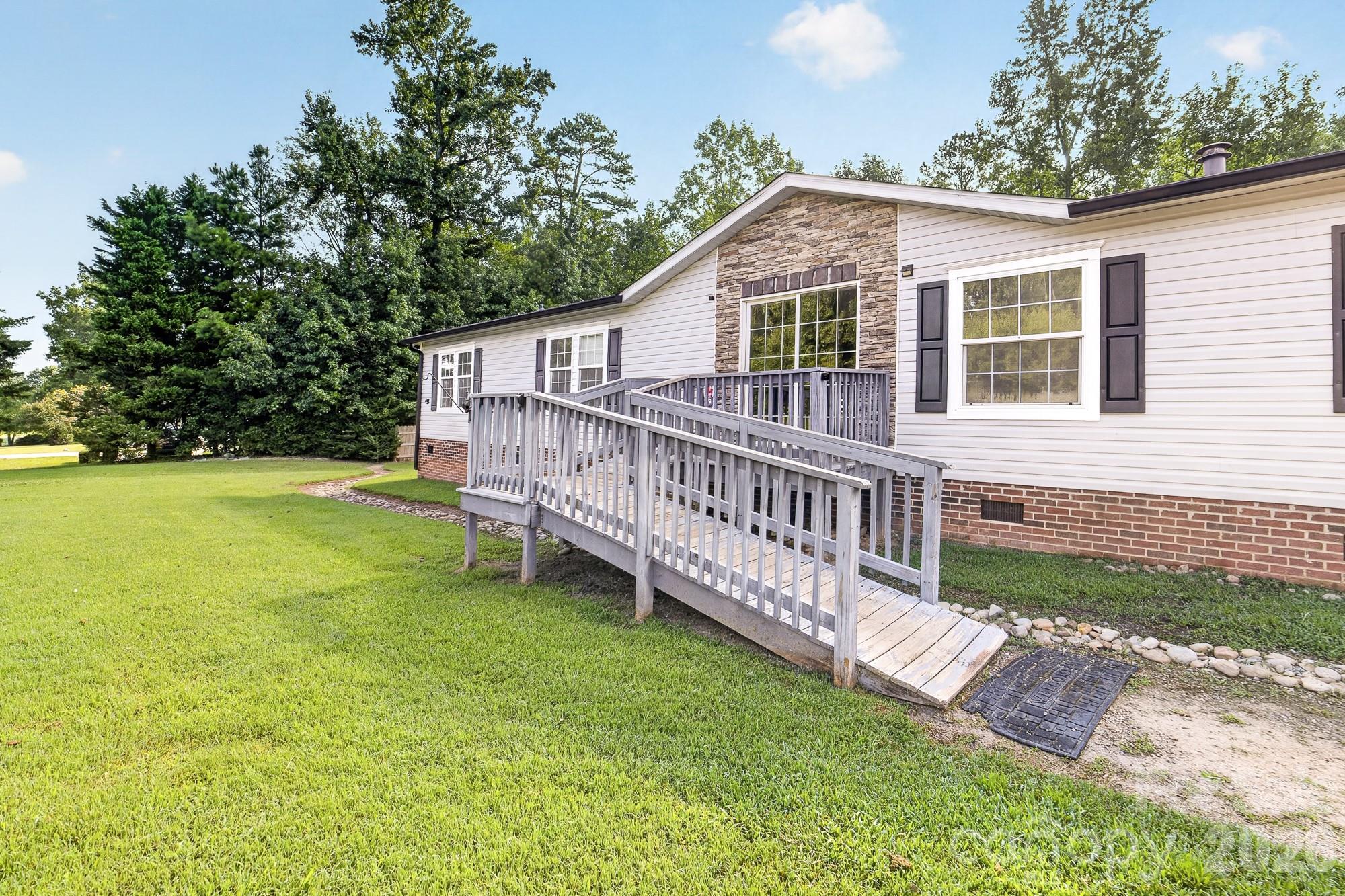 Single Family Residence at 409 Helton Road, Cherryville, photo 2 of 37