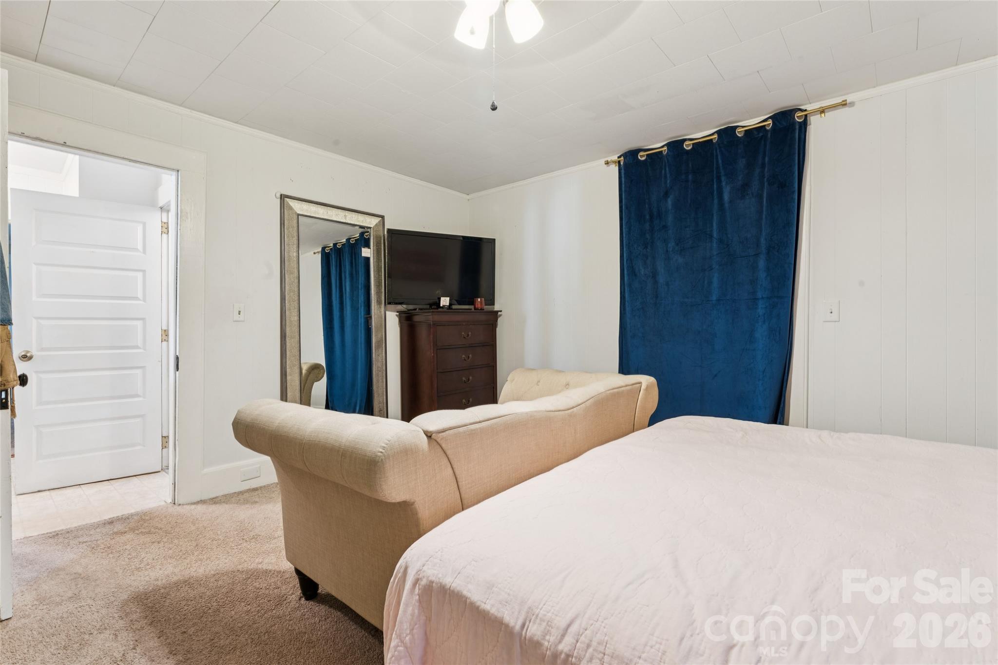 Single Family Residence at 706 S Main Street, Clover, photo 16 of 40