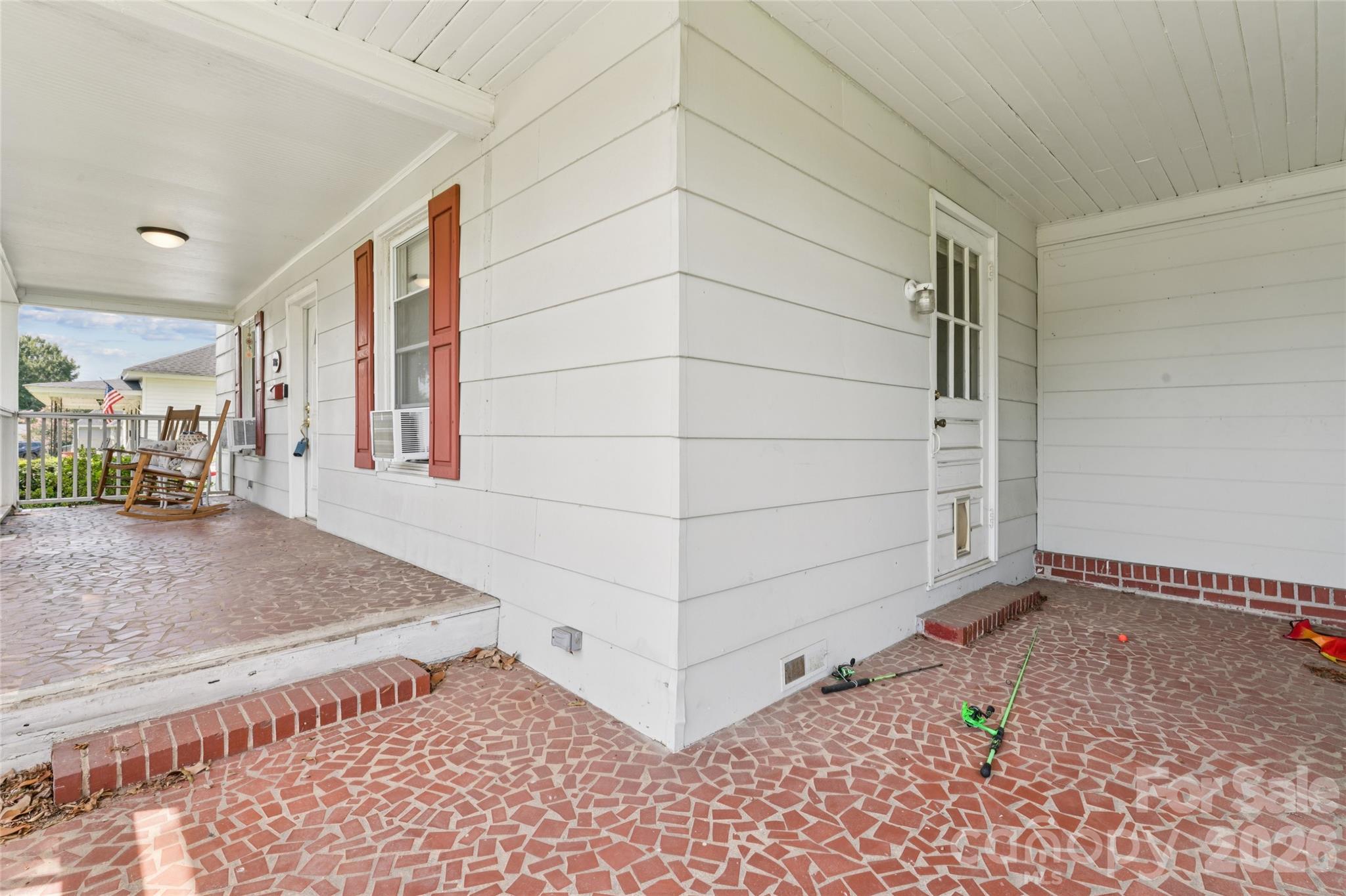 Single Family Residence at 706 S Main Street, Clover, photo 13 of 40