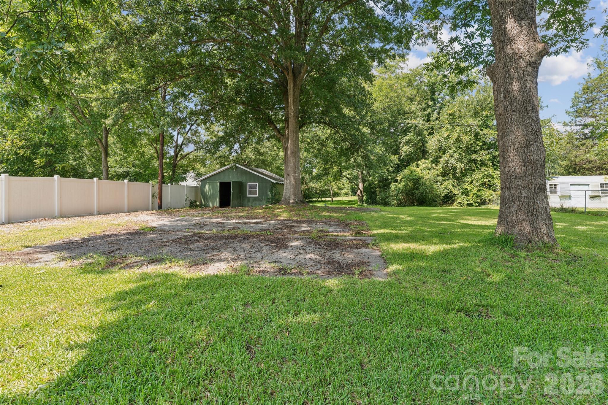 Single Family Residence at 706 S Main Street, Clover, photo 23 of 40