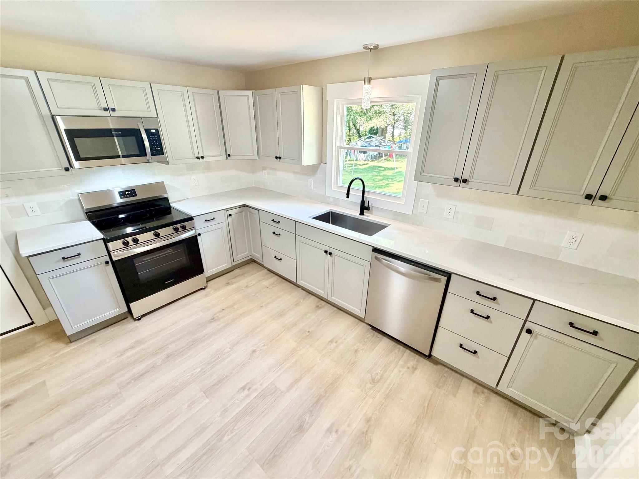 Single Family Residence at 88 Polk Street, Taylorsville, photo 11 of 30