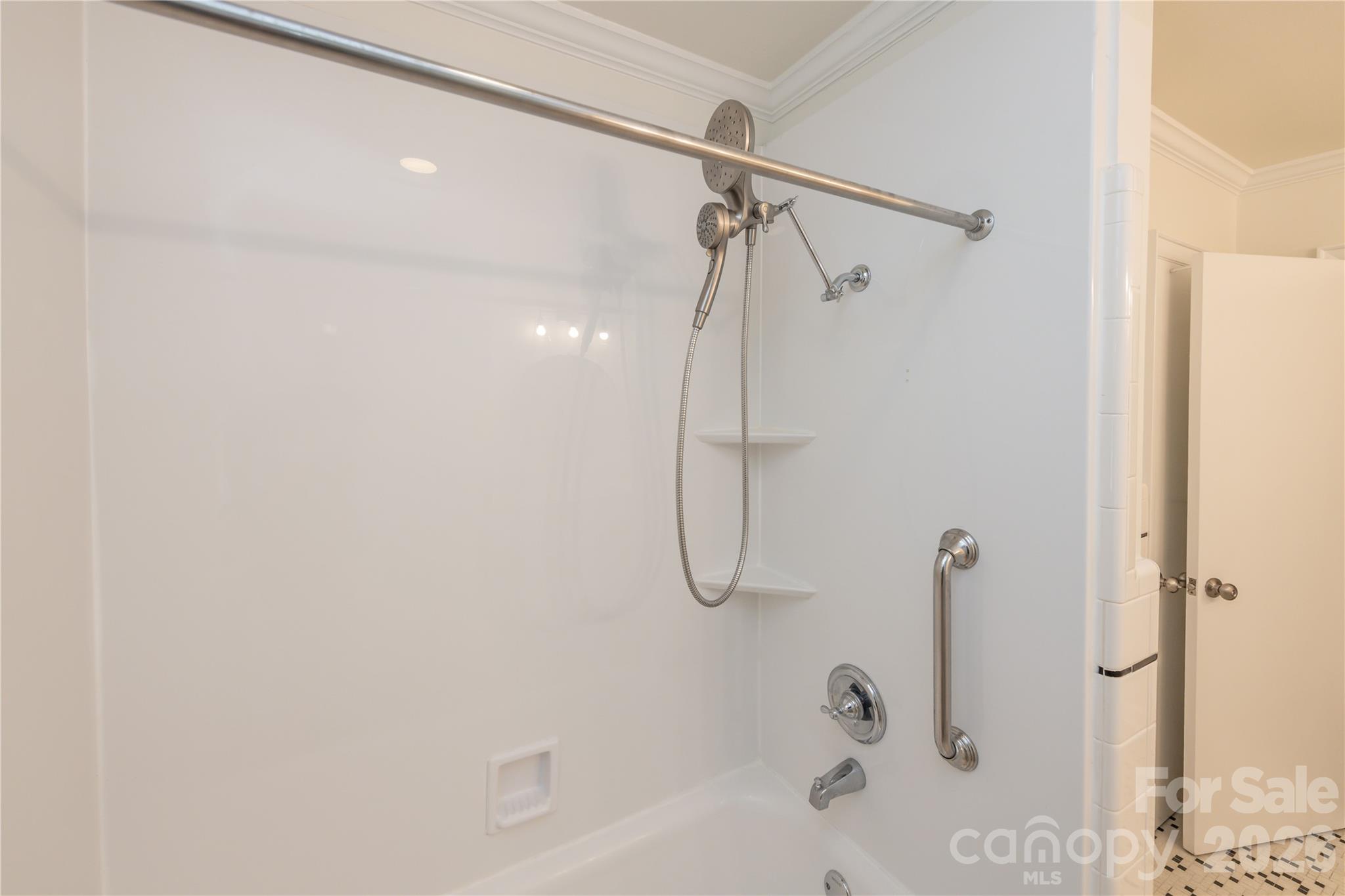 Large shower/tub combo - 171 Suburban Avenue NE, Concord