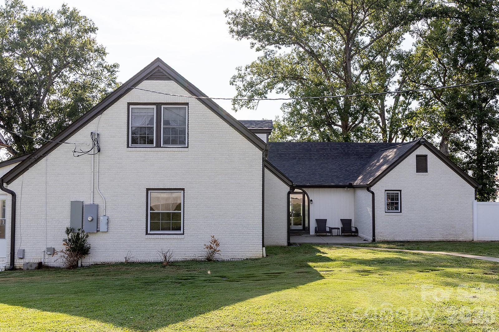 Single Family Residence at 276 N 4th Street N, Albemarle, photo 4 of 45
