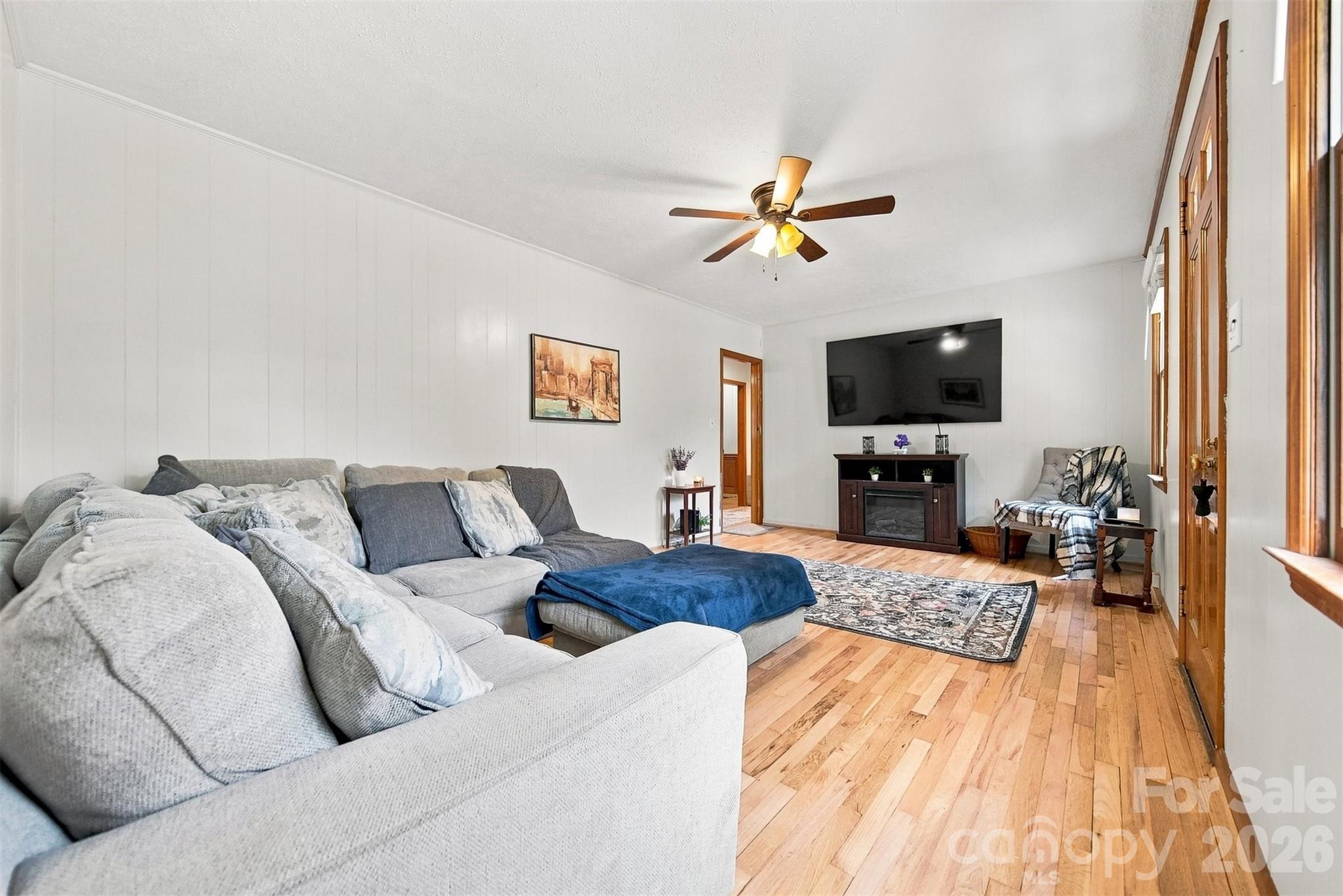 Single Family Residence at 512 Garrou Avenue SE, Valdese, photo 4 of 48