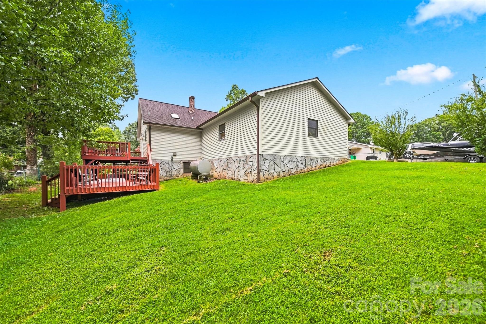 Single Family Residence at 512 Garrou Avenue SE, Valdese, photo 35 of 48