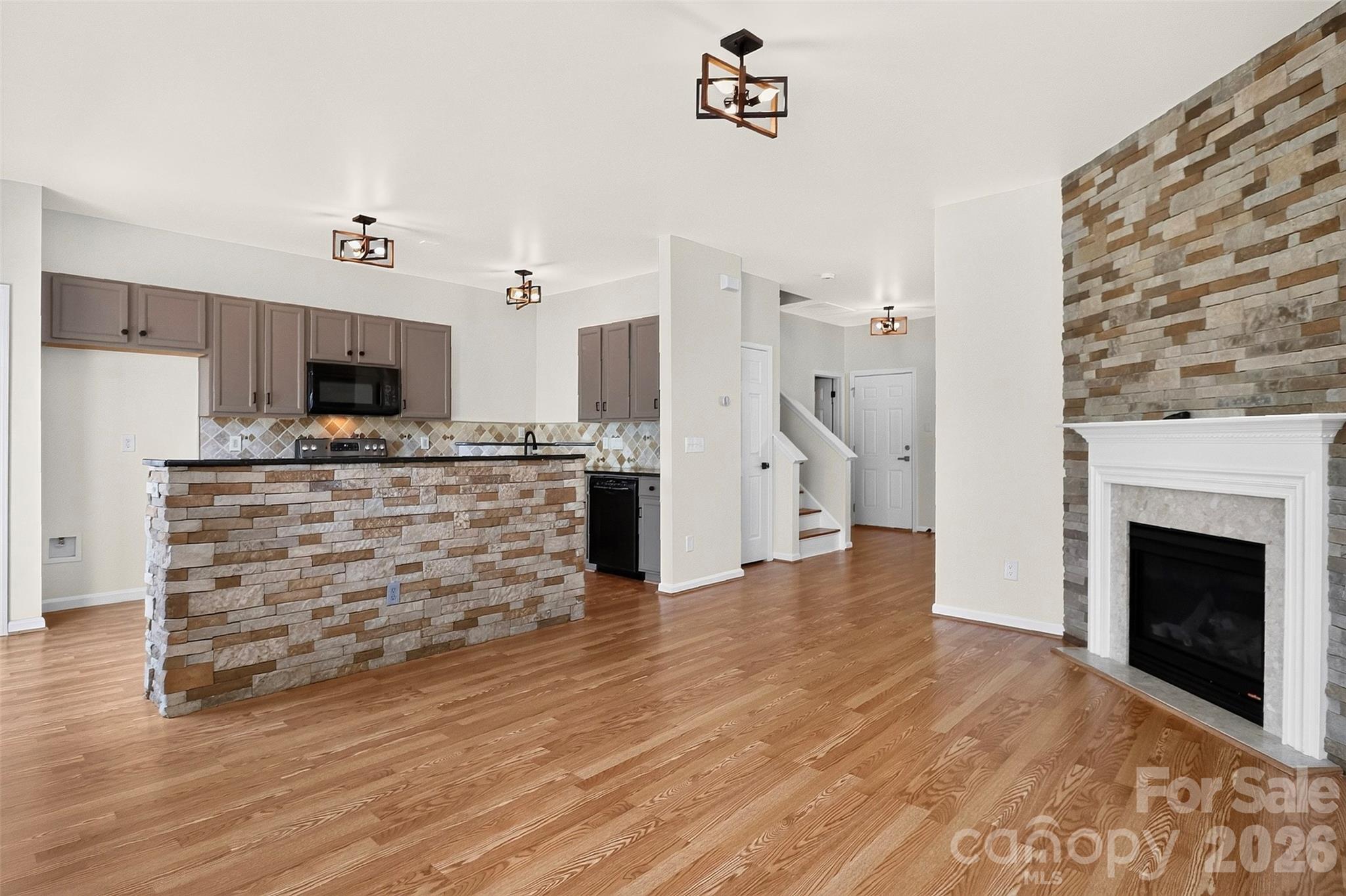 Townhouse at 12028 Stratfield Place Circle, Pineville, photo 6 of 48