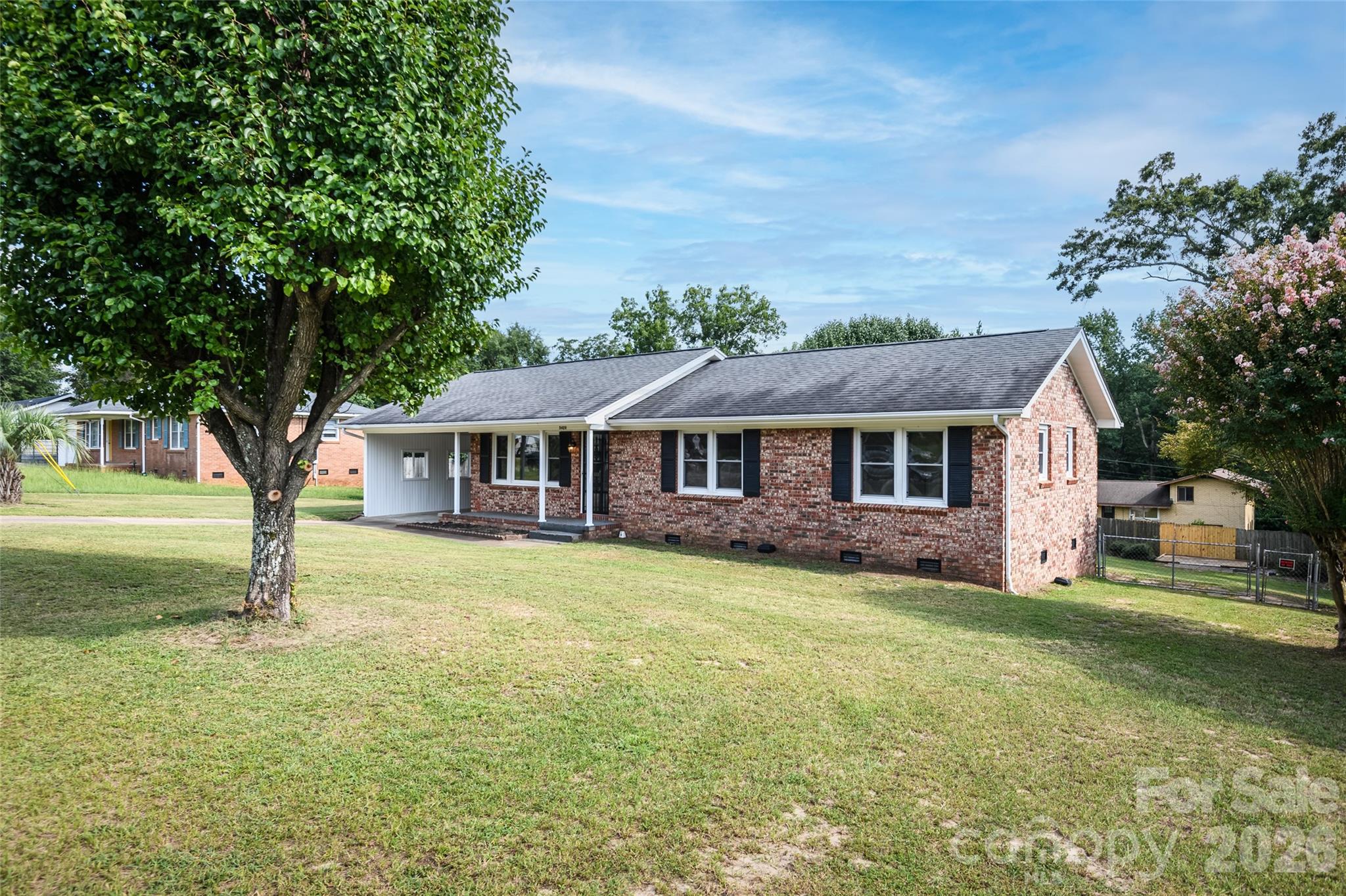 Single Family Residence at 5426 Oakcrest Road, Sumter, photo 7 of 47