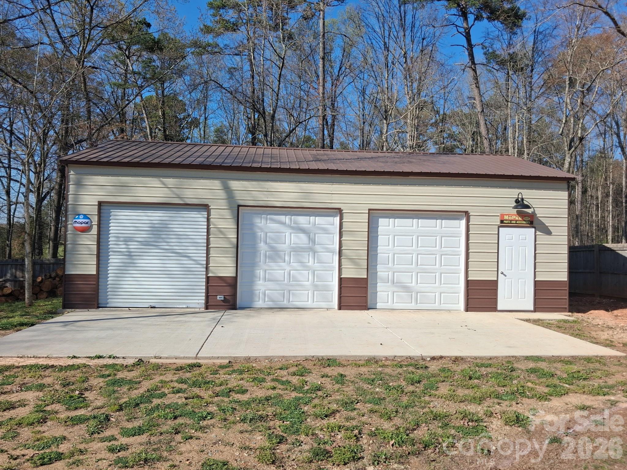 Single Family Residence at 1319 Baucom Road, Monroe, photo 4 of 36