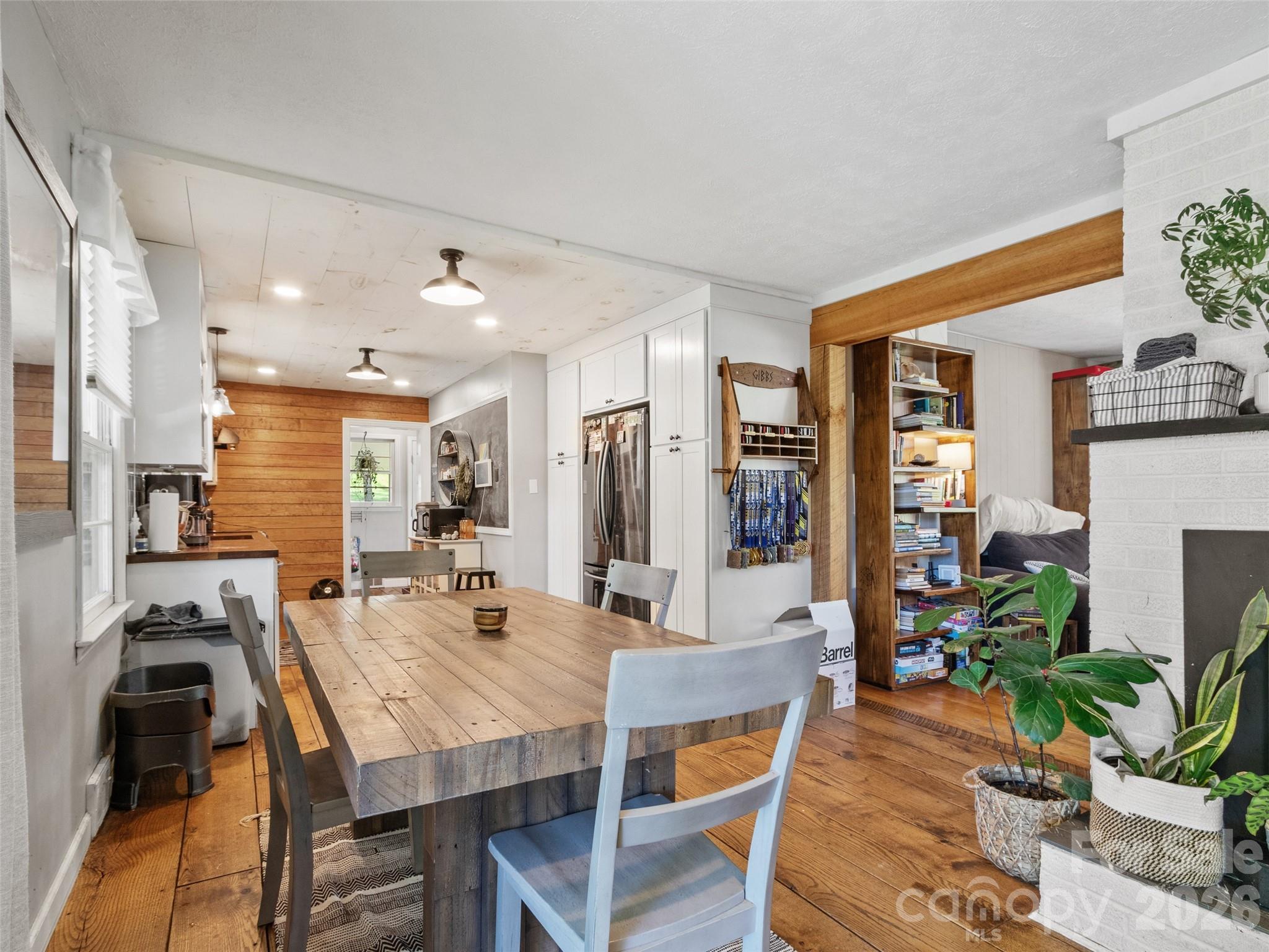 Single Family Residence at 38 Crowell Road, Asheville, photo 14 of 47