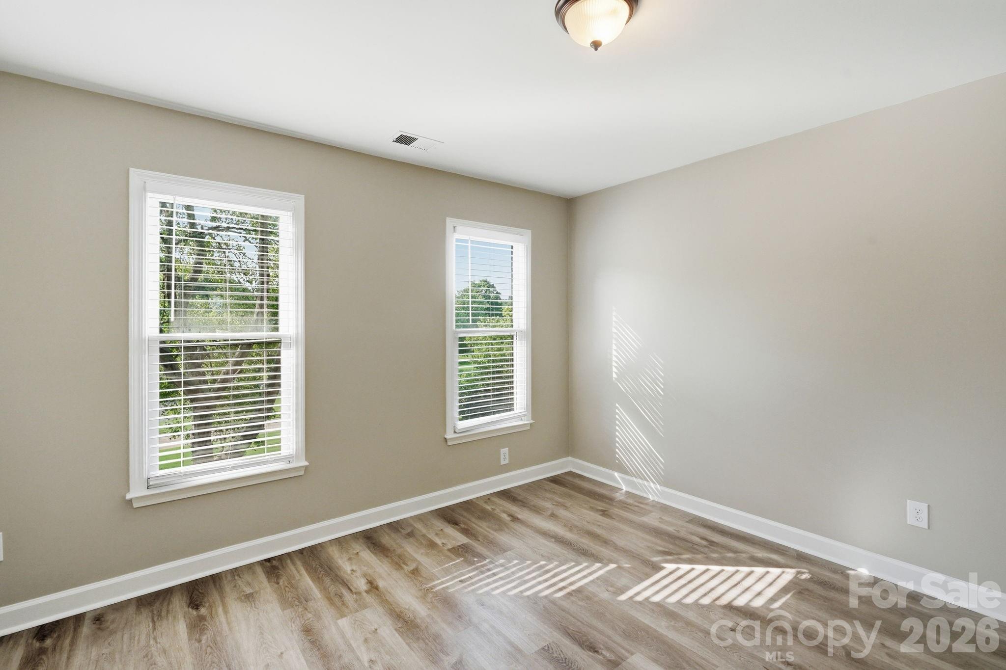 Single Family Residence at 1321 Hillshire Meadow Drive, Matthews, photo 11 of 47