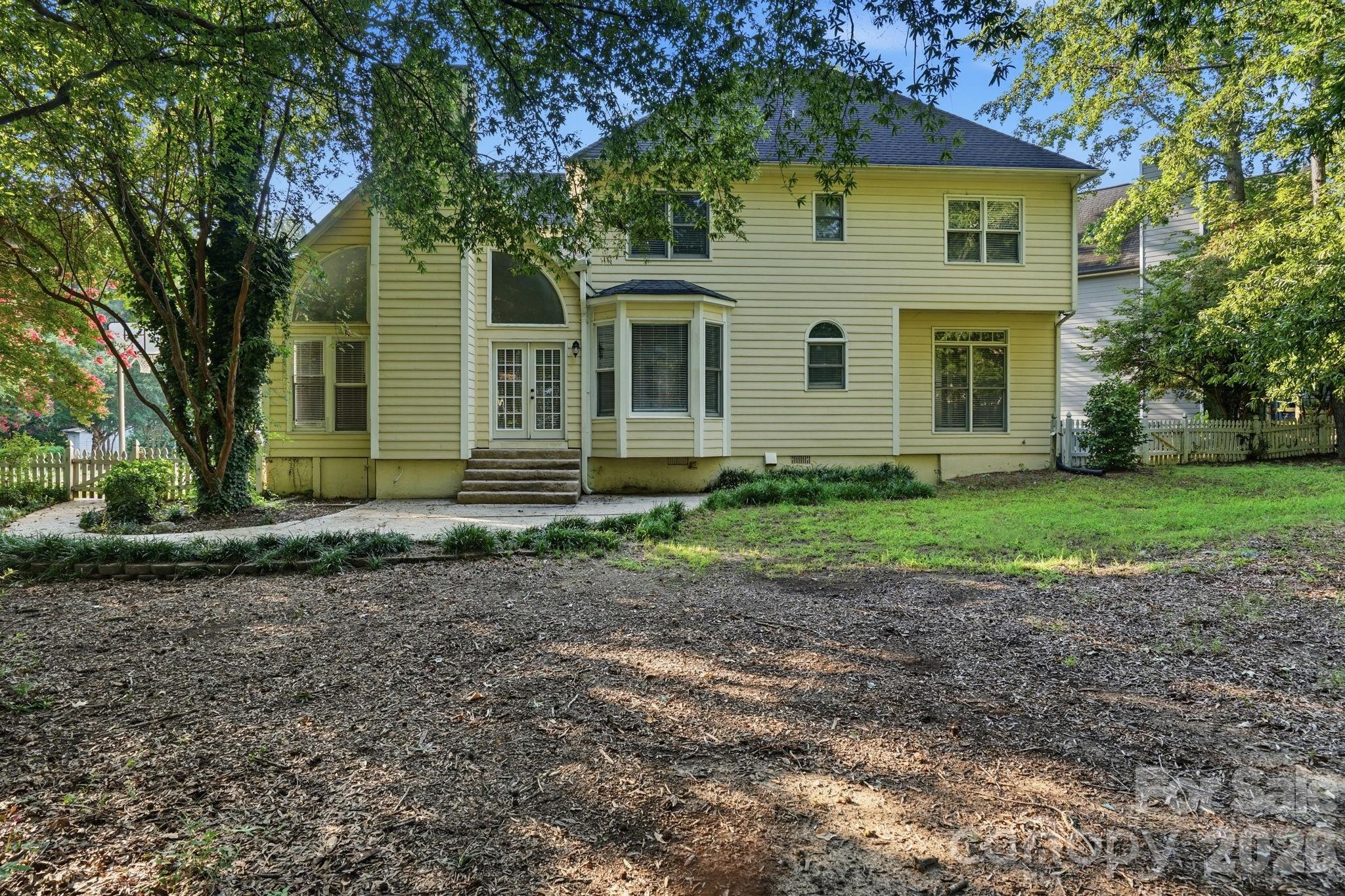 Single Family Residence at 1321 Hillshire Meadow Drive, Matthews, photo 42 of 47