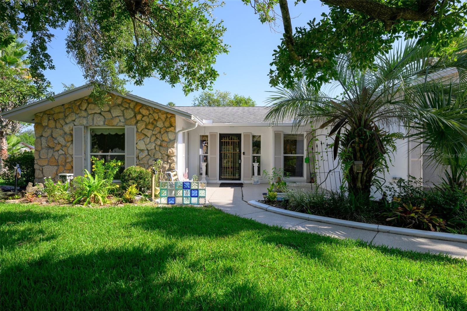 Single Family Residence at 30 FERNHAM LN, PALM COAST