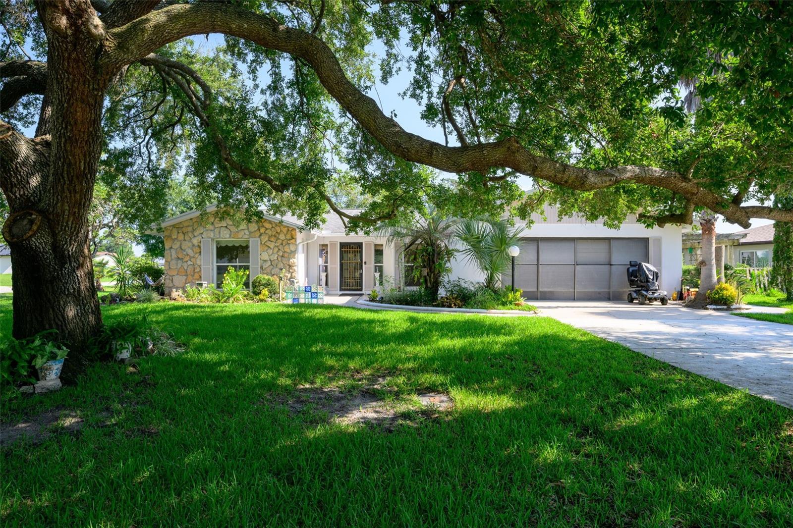 Single Family Residence at 30 FERNHAM LN, PALM COAST, photo 2 of 53