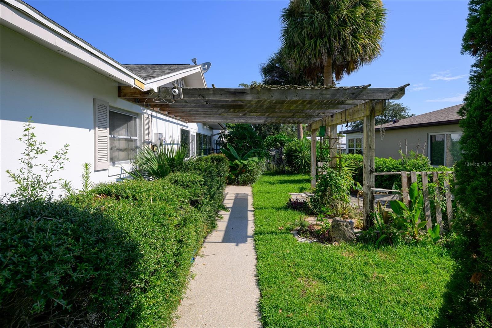 Single Family Residence at 30 FERNHAM LN, PALM COAST, photo 34 of 53
