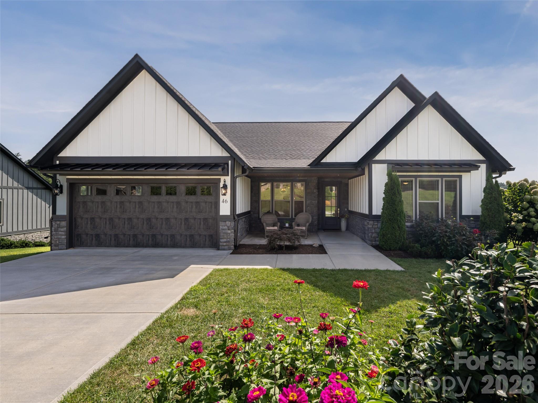 Single Family Residence at 46 Solomia Drive, Mills River, photo 2 of 45