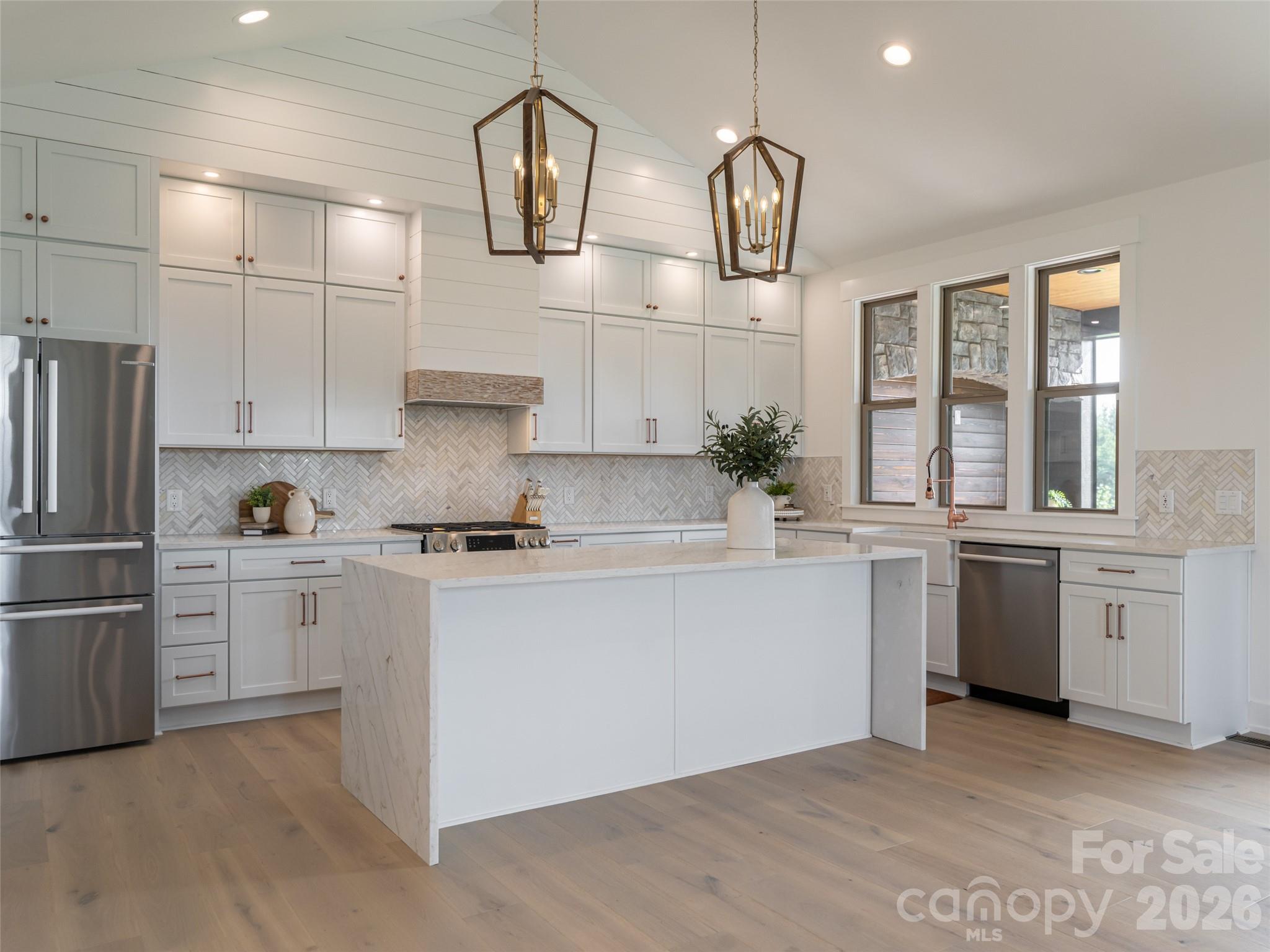 Single Family Residence at 46 Solomia Drive, Mills River, photo 15 of 45