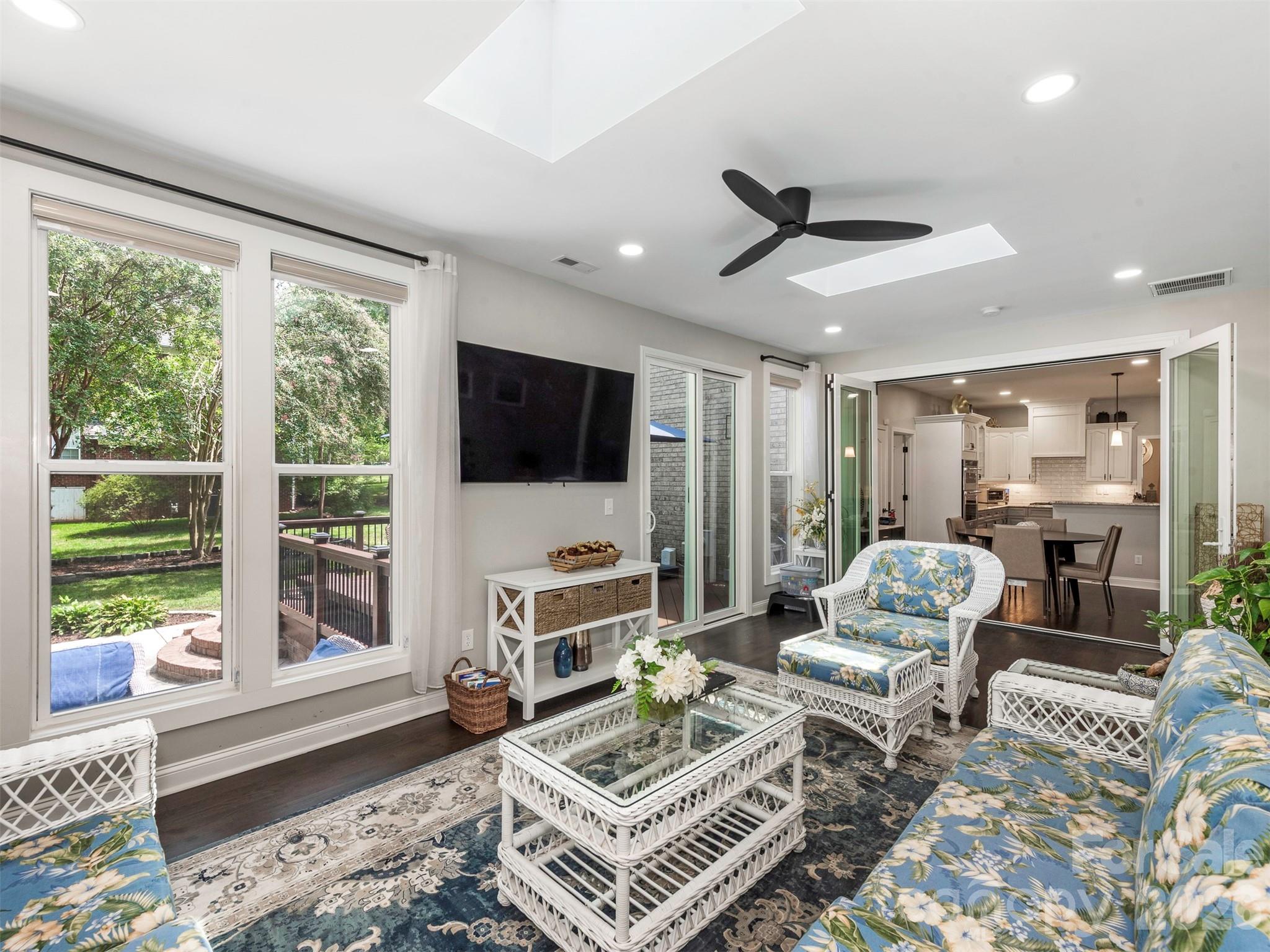 Single Family Residence at 5600 Crown Hill Drive, Mint Hill, photo 18 of 47