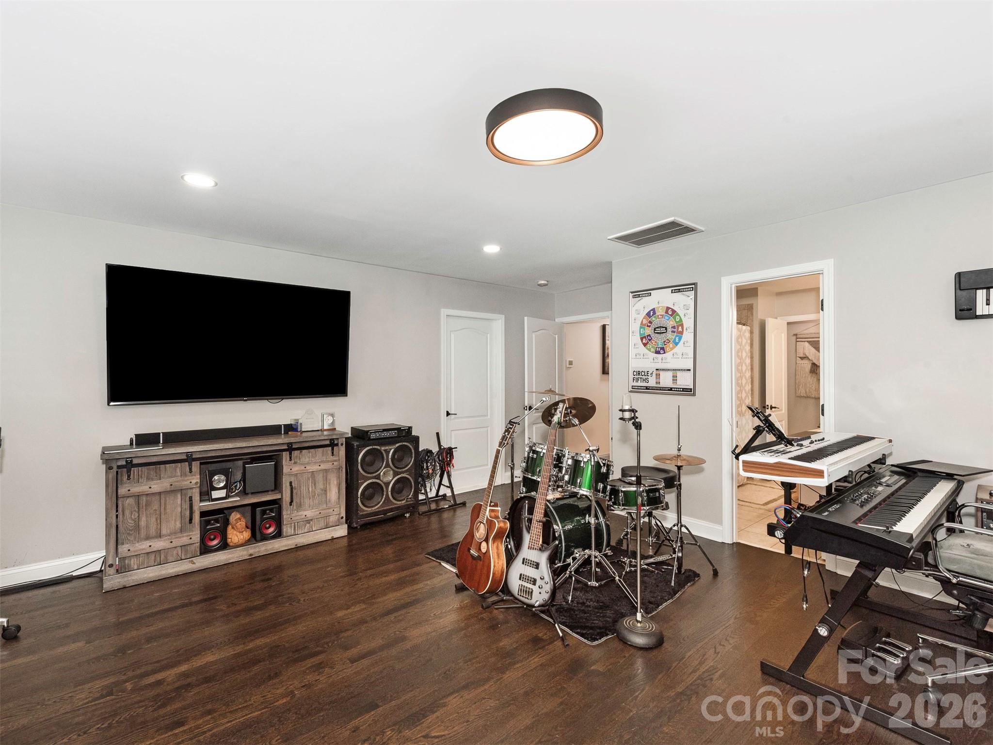 Single Family Residence at 5600 Crown Hill Drive, Mint Hill, photo 36 of 47