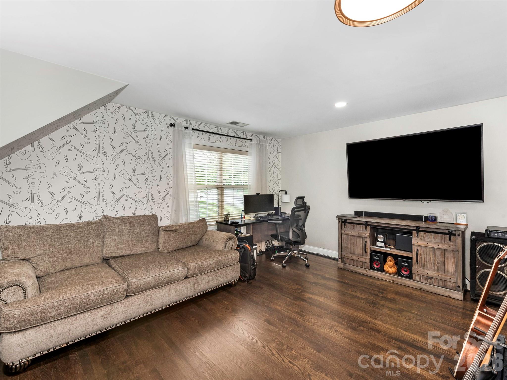 Single Family Residence at 5600 Crown Hill Drive, Mint Hill, photo 37 of 47