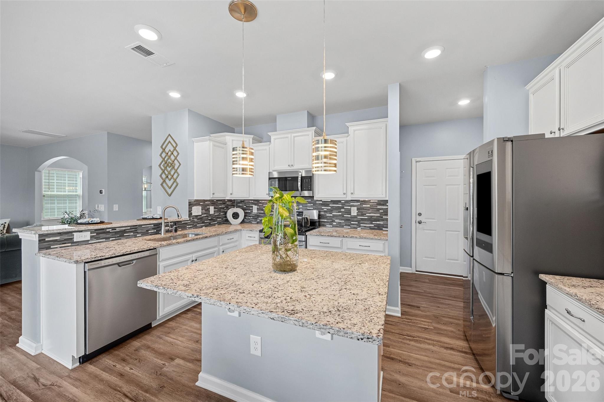 Single Family Residence at 2022 Napa Valley Drive, Waxhaw, photo 11 of 48