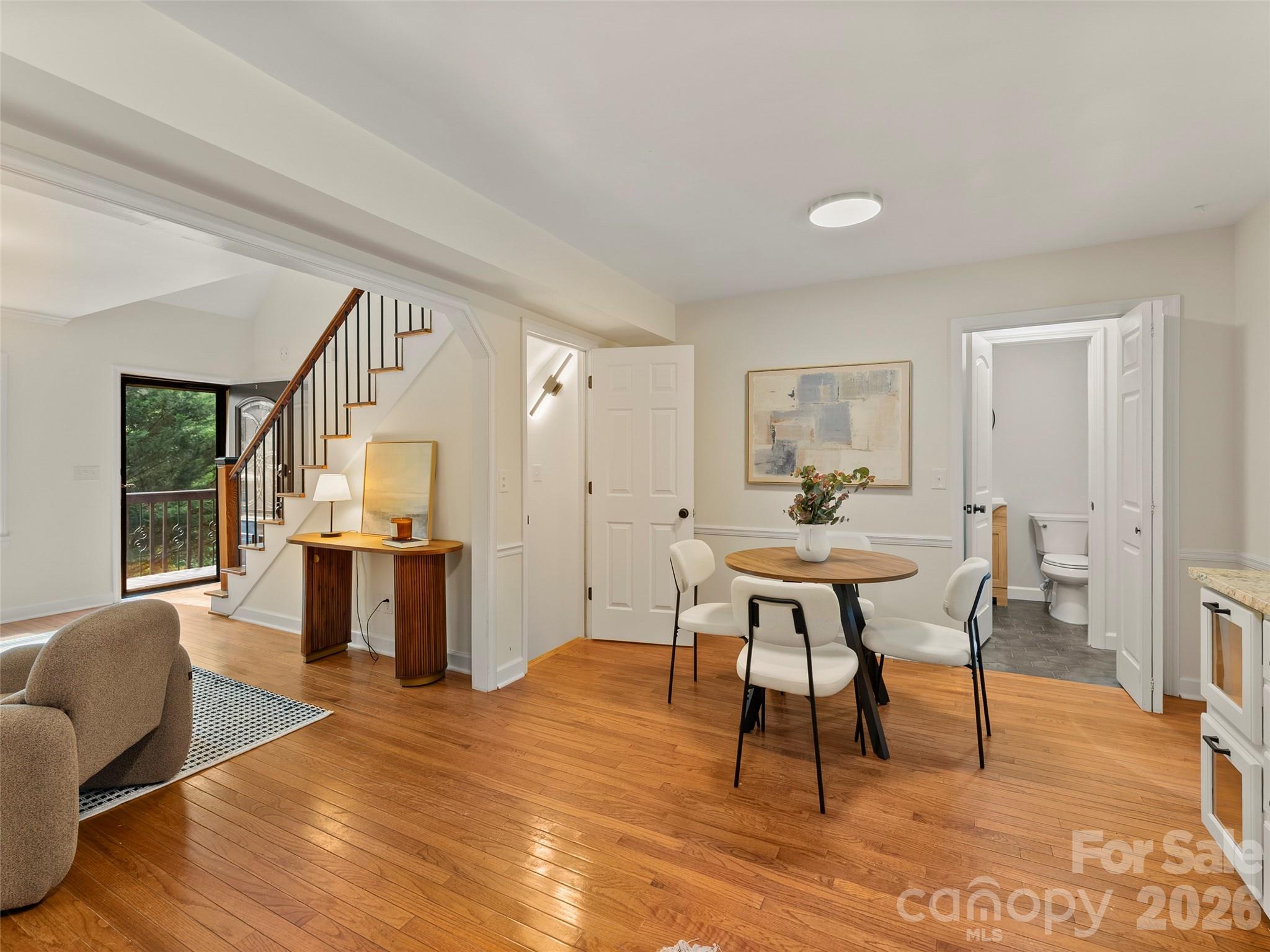 Single Family Residence at 28 Marne Road, Asheville, photo 9 of 48