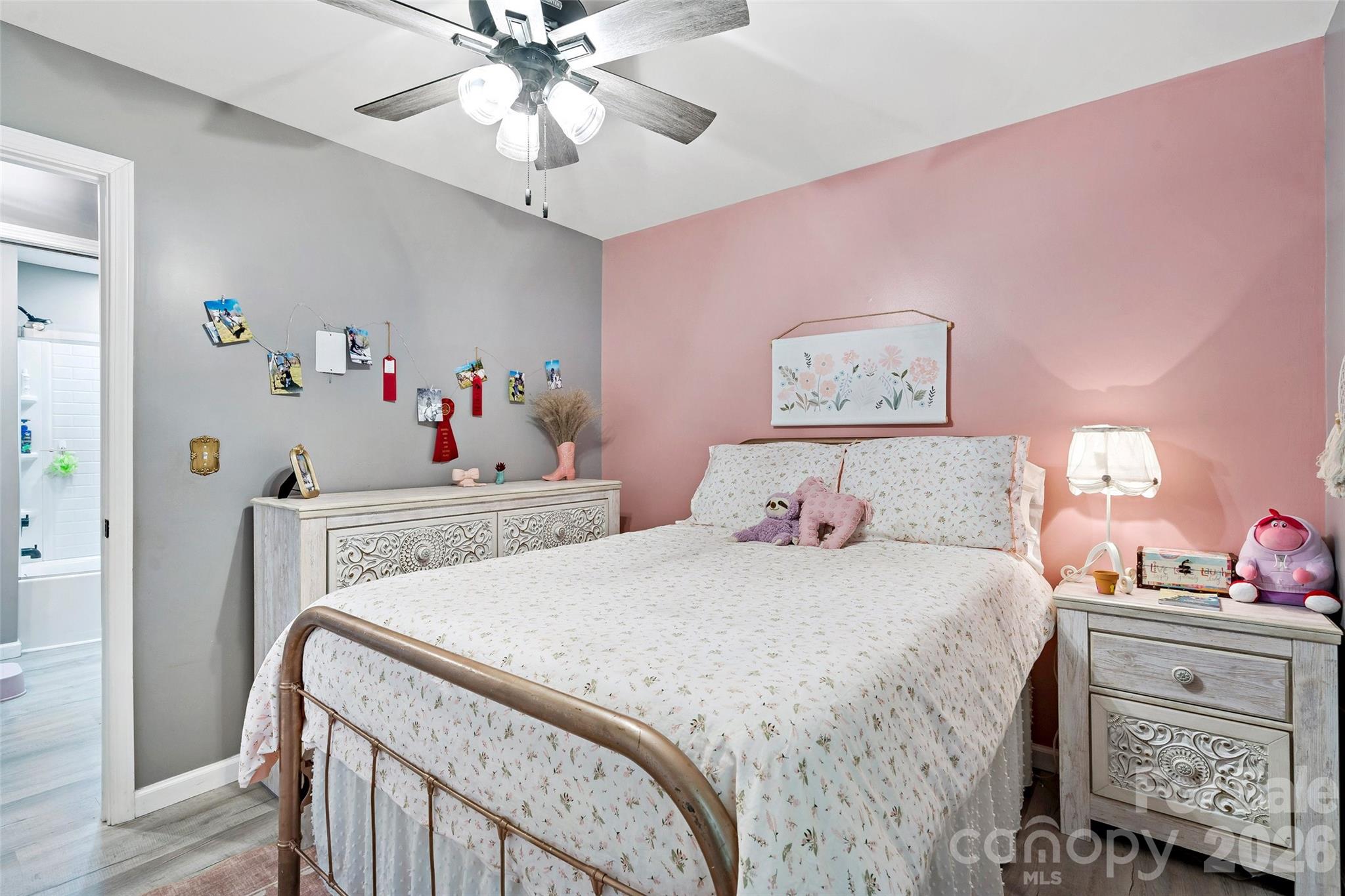 Single Family Residence at 204 Quail Hollow Road, Marion, photo 22 of 34