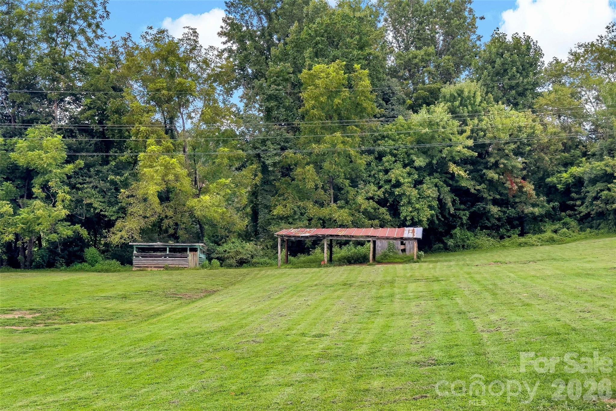 Single Family Residence at 204 Quail Hollow Road, Marion, photo 30 of 34
