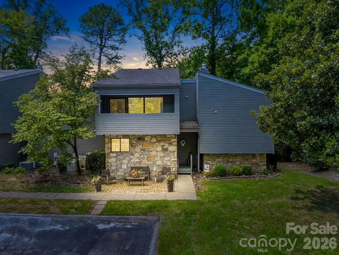 429 Mountains Boulevard