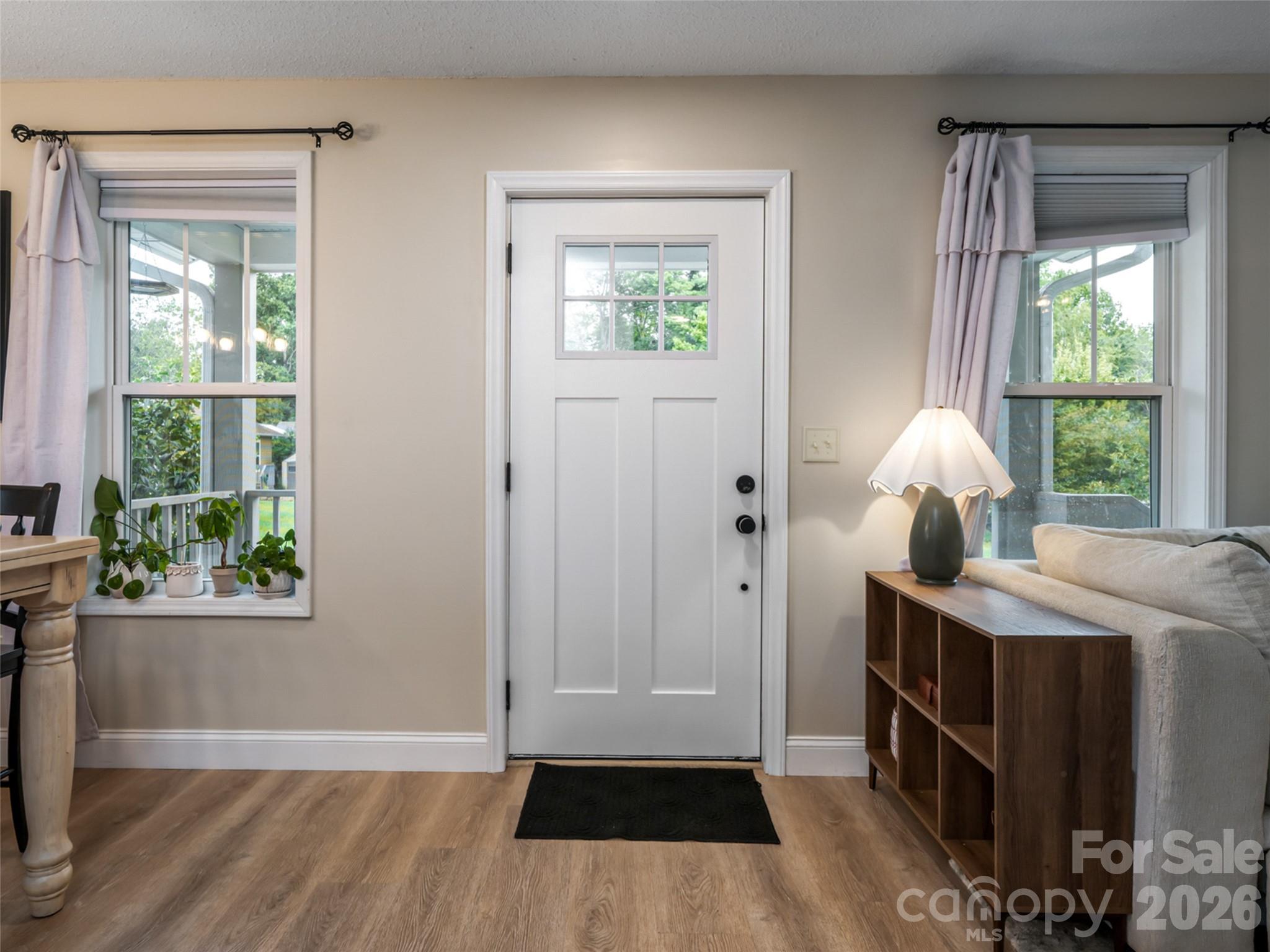 Single Family Residence at 115 Soulshine Court, Asheville, photo 4 of 35