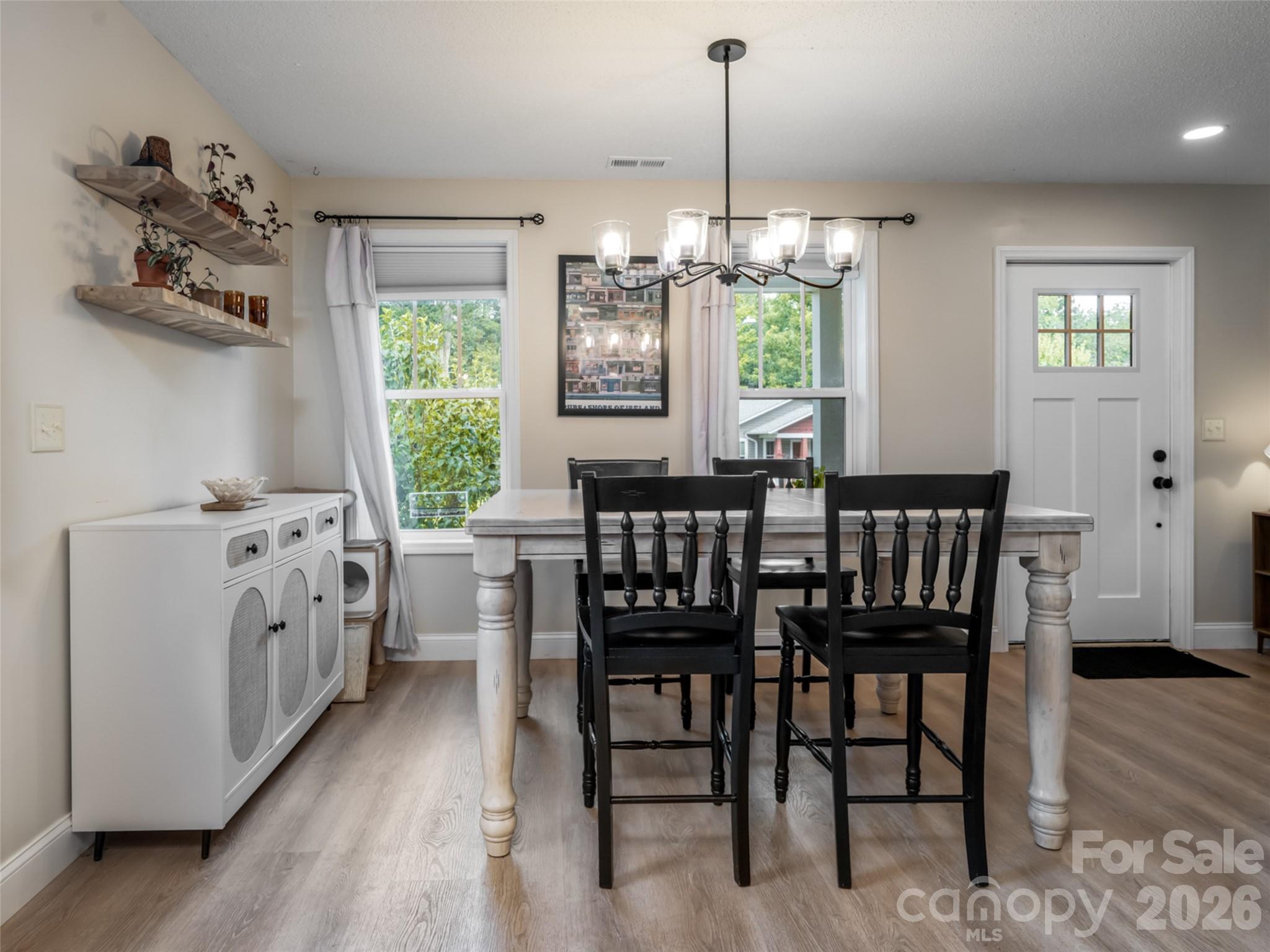 Single Family Residence at 115 Soulshine Court, Asheville, photo 13 of 35