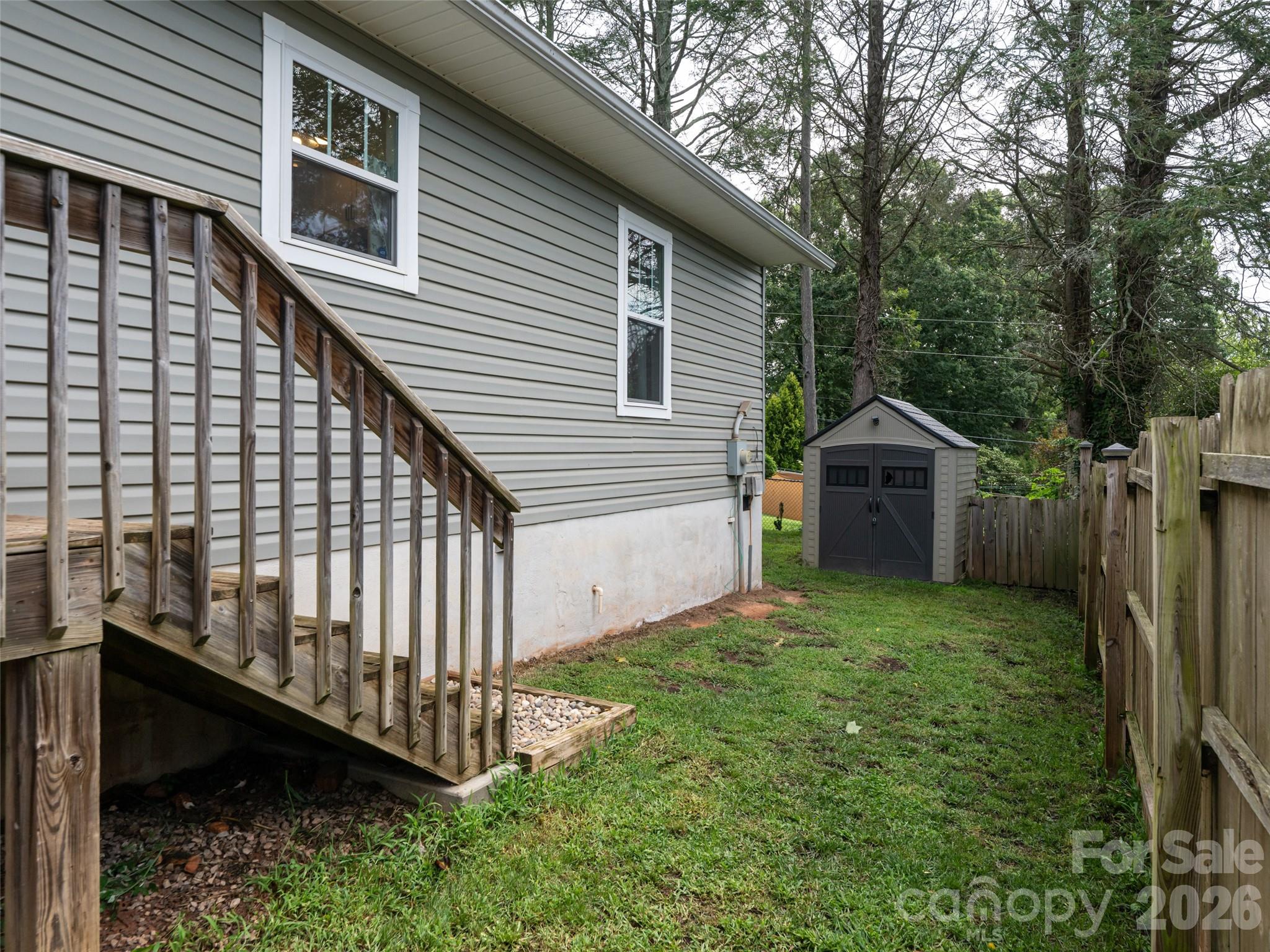 Single Family Residence at 115 Soulshine Court, Asheville, photo 24 of 35