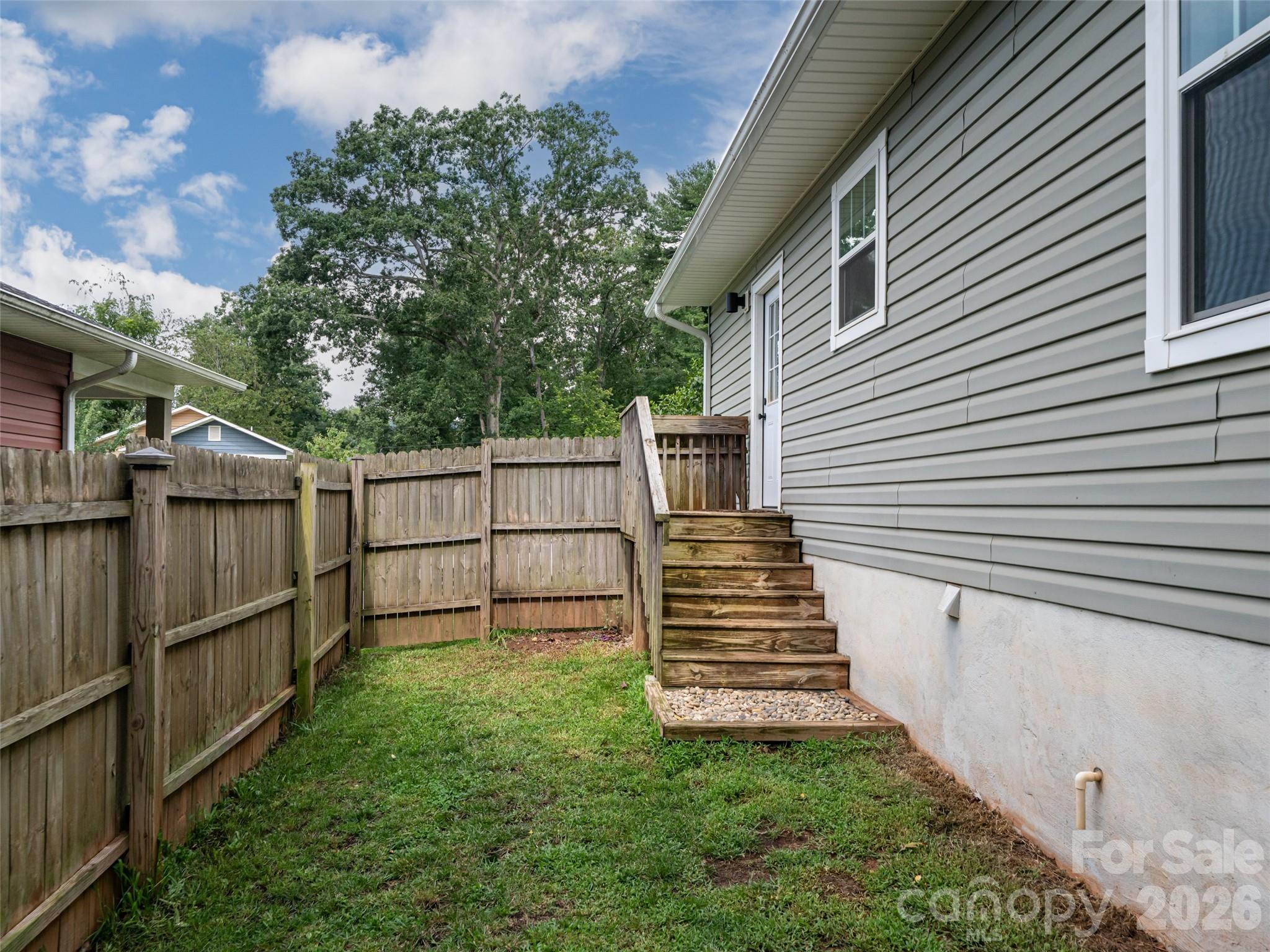 Single Family Residence at 115 Soulshine Court, Asheville, photo 25 of 35