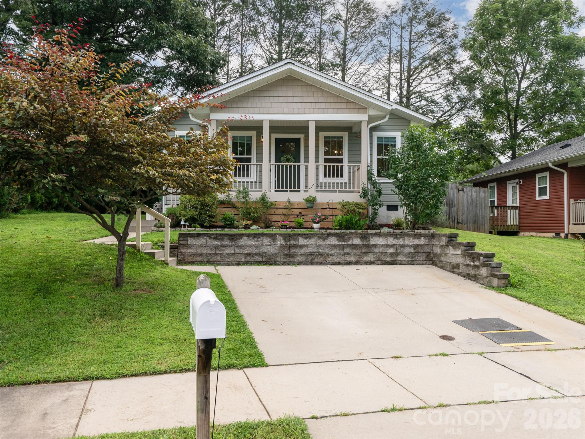 Single Family Residence at 115 Soulshine Court, Asheville, photo 29 of 35