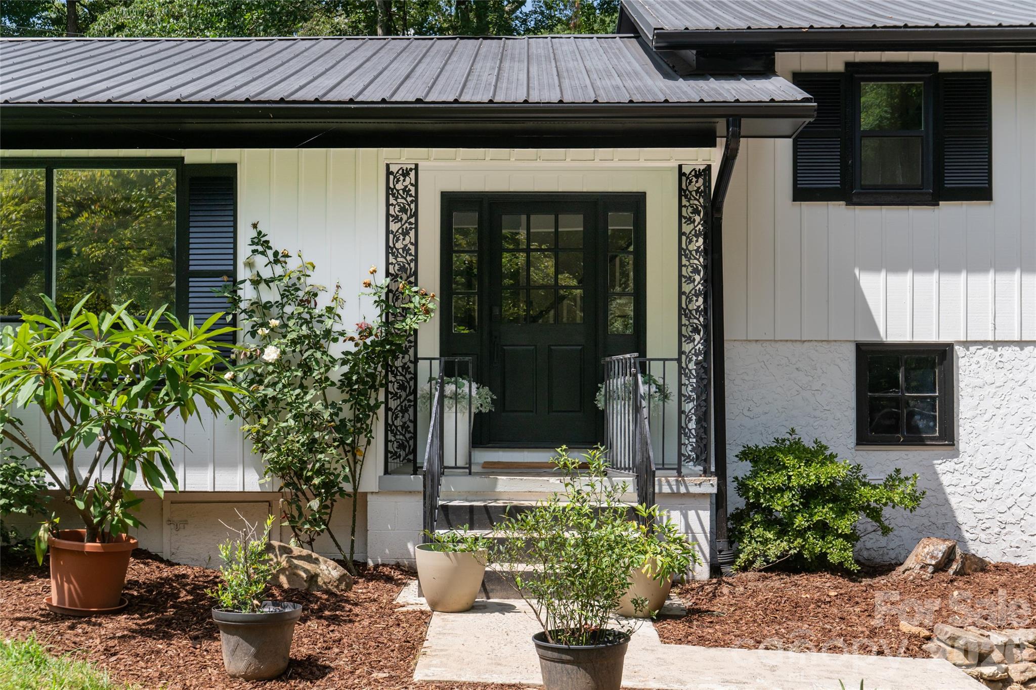 Single Family Residence at 360 Pinners Cove Road, Asheville, photo 3 of 46