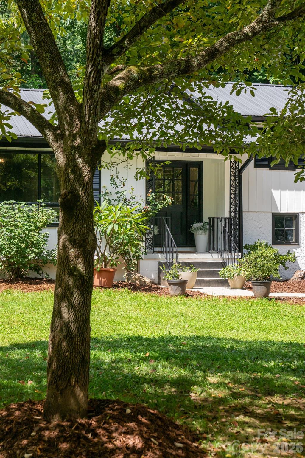Single Family Residence at 360 Pinners Cove Road, Asheville, photo 9 of 46