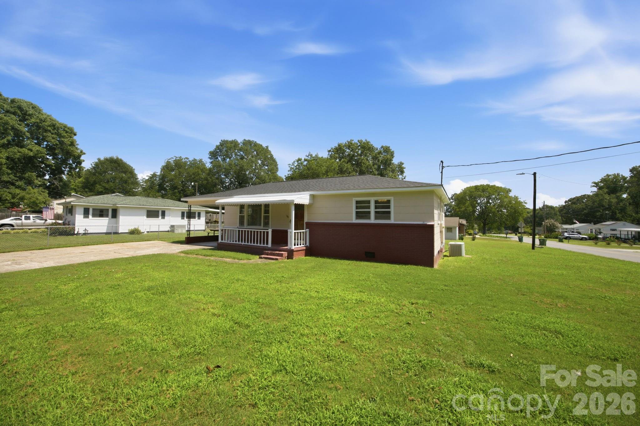 Single Family Residence at 100 Abernathy Street, Mount Holly, photo 5 of 48