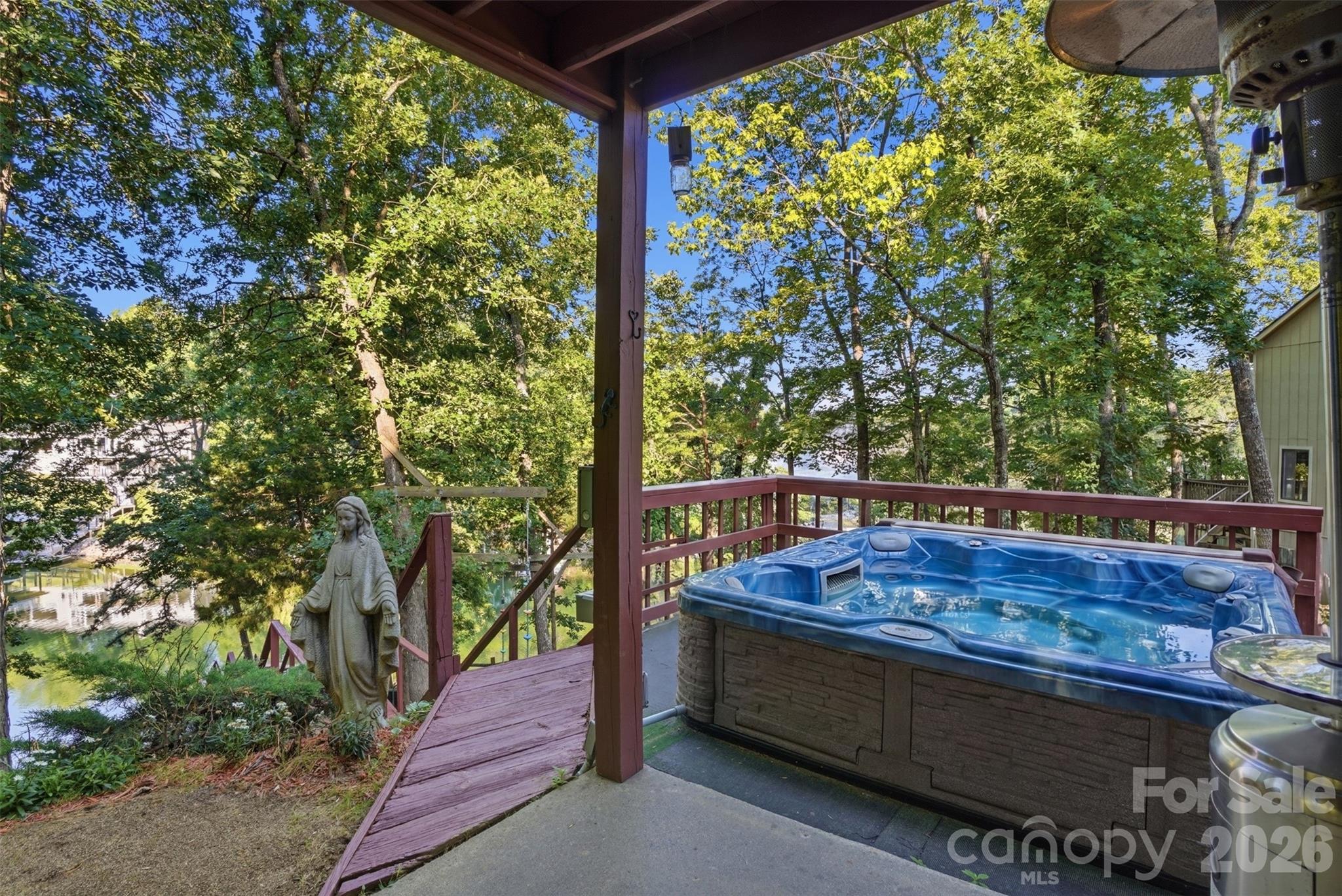 Single Family Residence at 9067 Tulagi Court, Fort Mill, photo 5 of 34