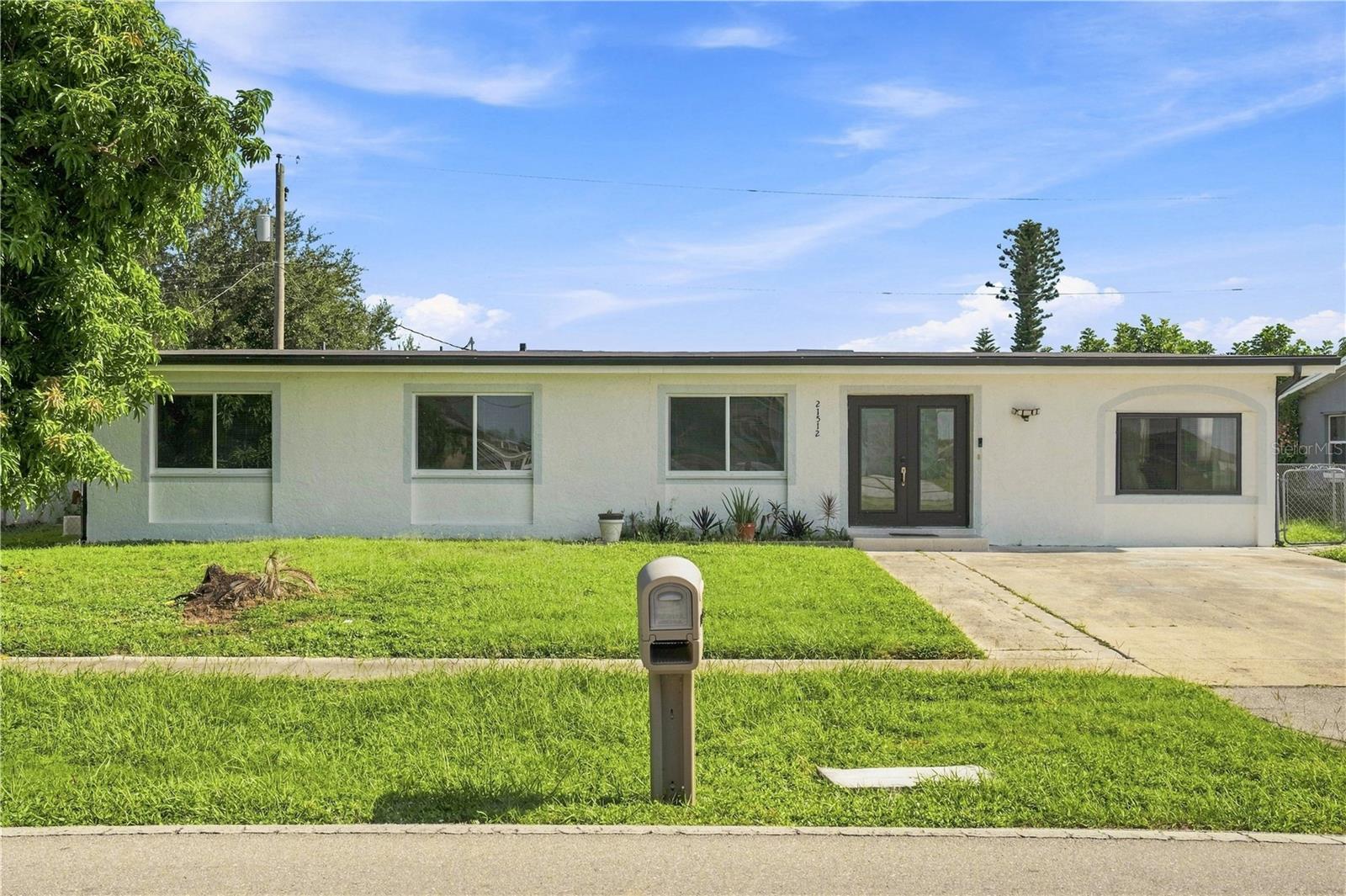 21512 EDGEWATER DR