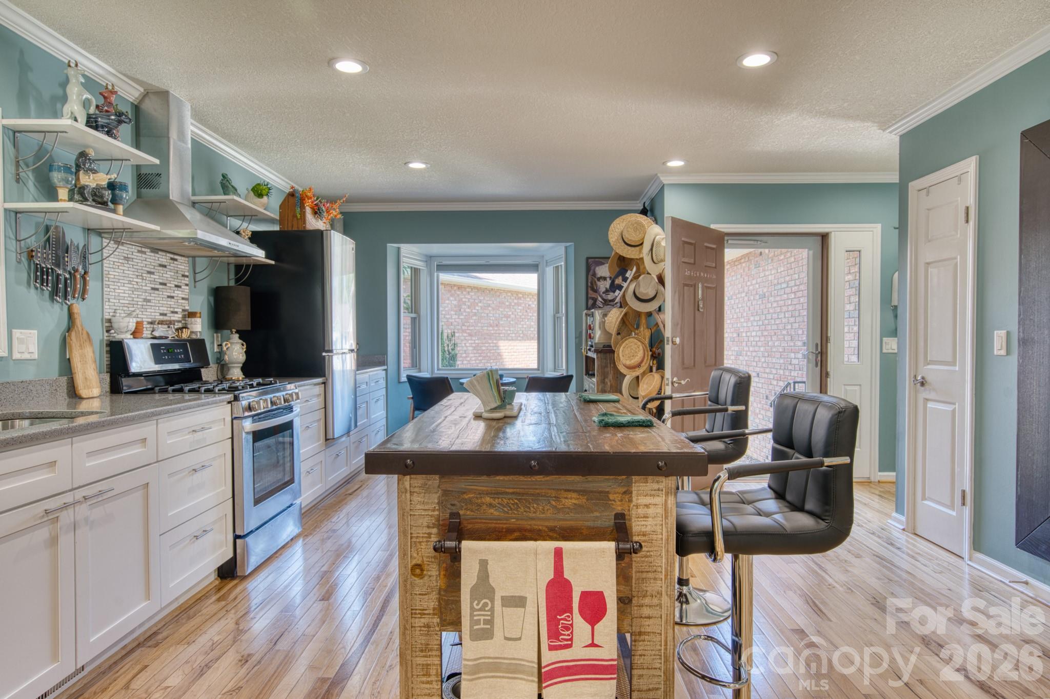 Condominium at 130 Exeter Court, Hendersonville, photo 9 of 41