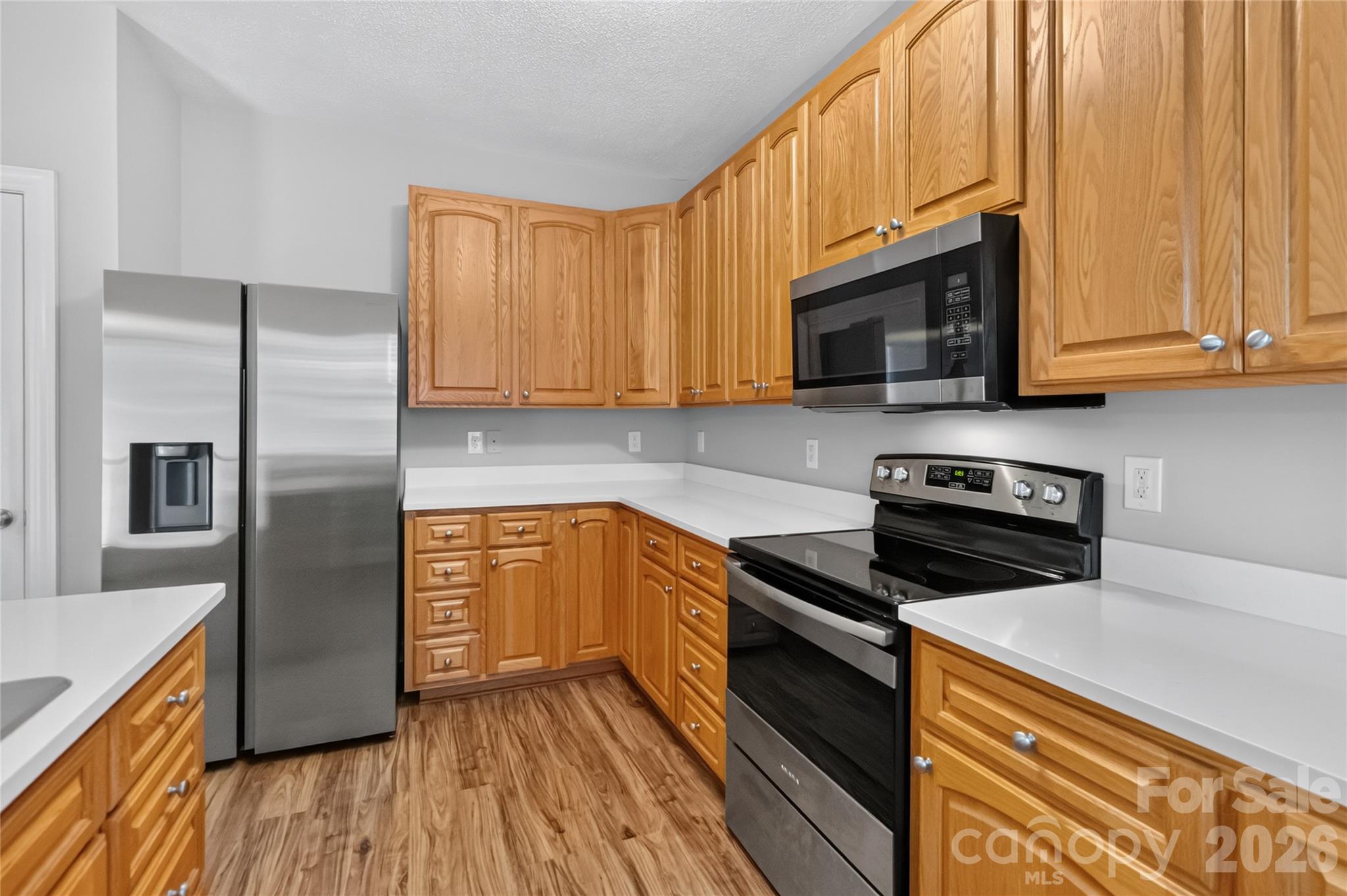 Stainless Steel Appliances - 105 Putter Place, Mooresville