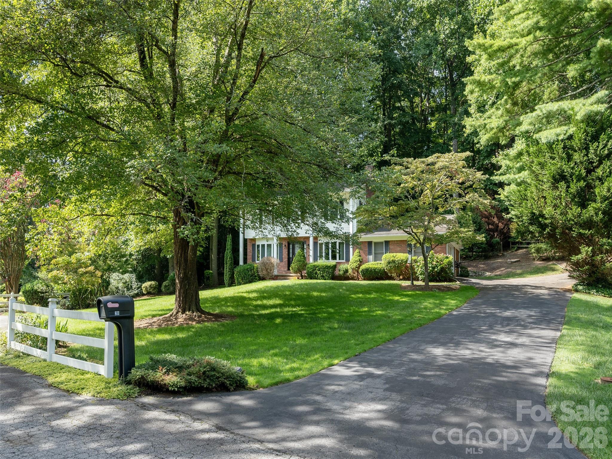 Single Family Residence at 211 Ginseng Lane, Hendersonville, photo 38 of 38