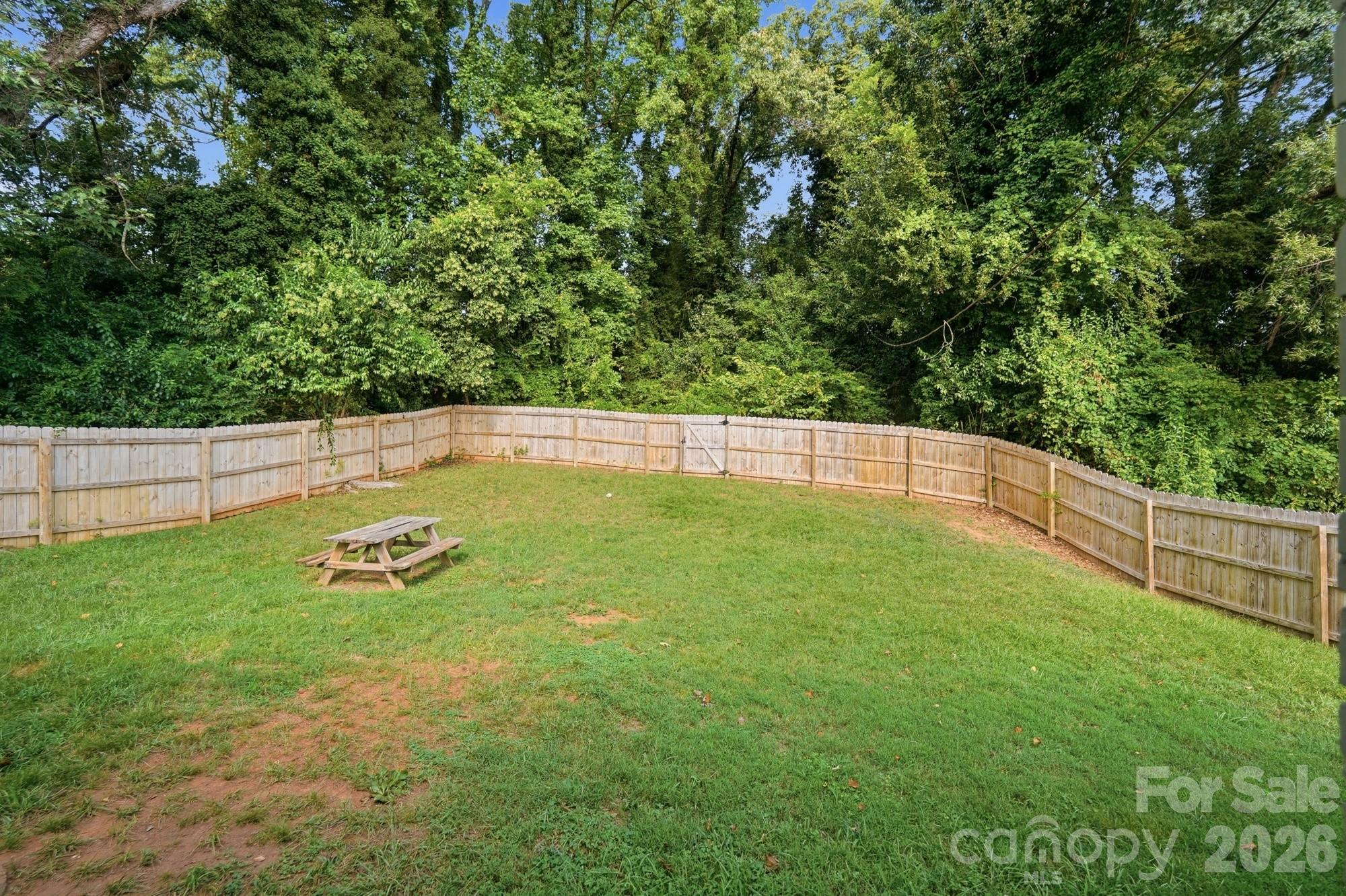 Duplex at 3019 Columbus Circle, Charlotte, photo 31 of 39
